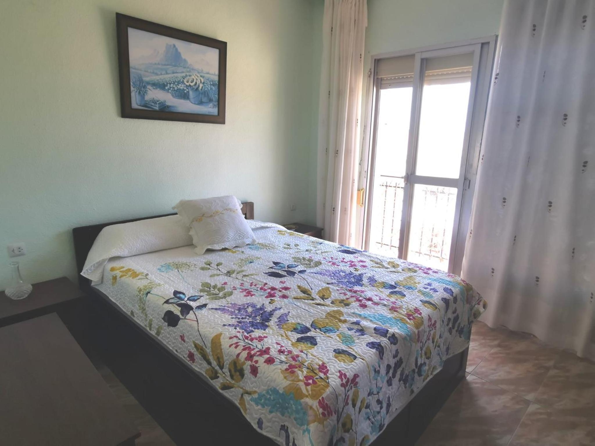 Three-Bedroom House photo 2
