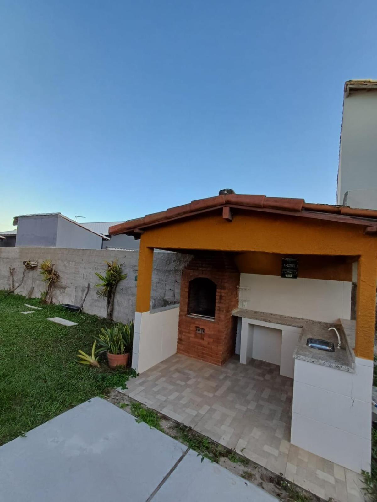 Four-Bedroom House photo 2