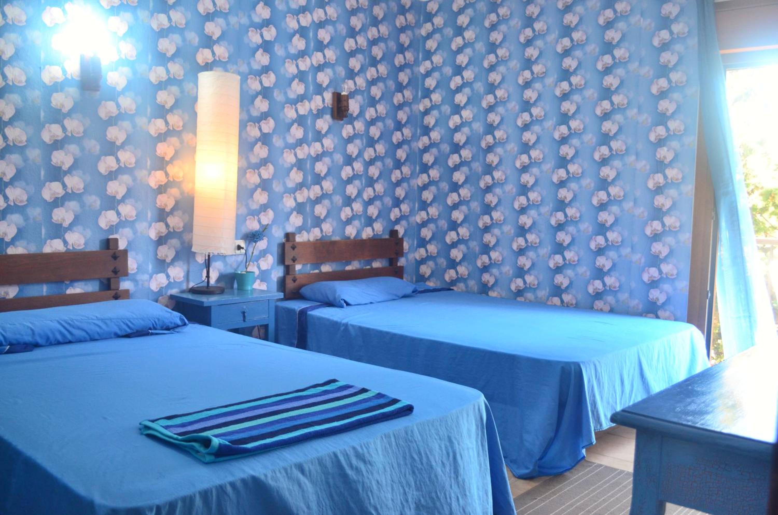 Single Room With Private Bathroom