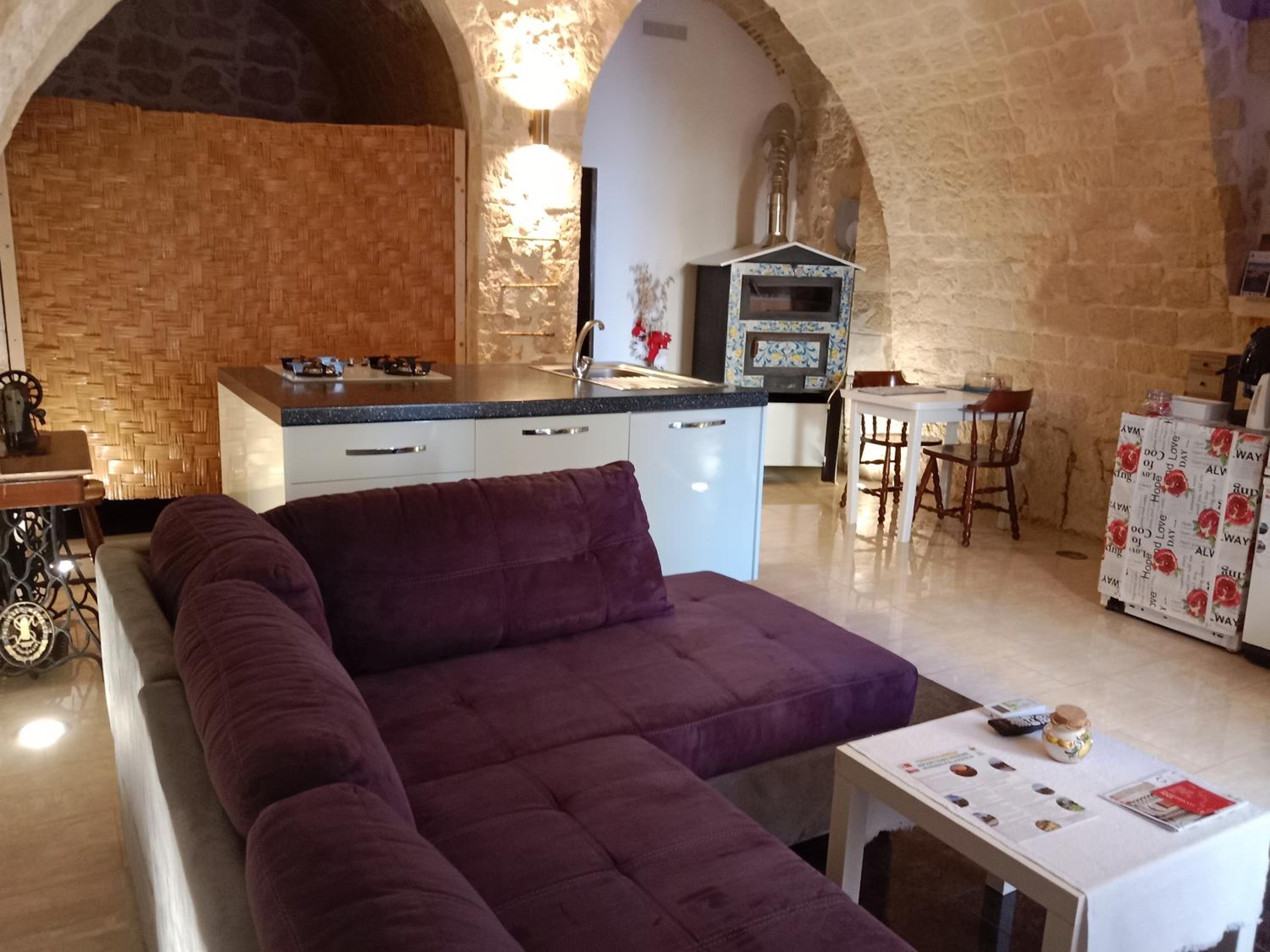 Studio Apartment photo 1