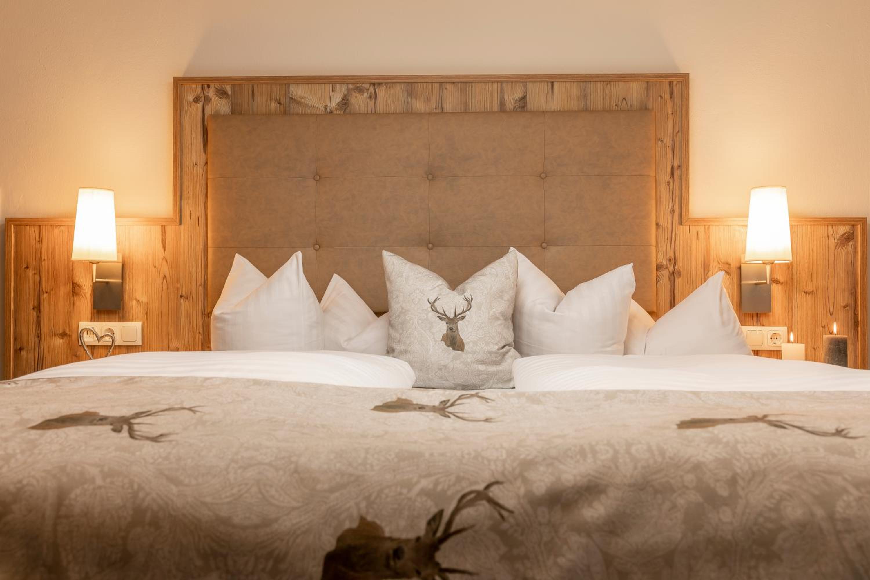 Double or Twin Room with Garden View - Photo 5