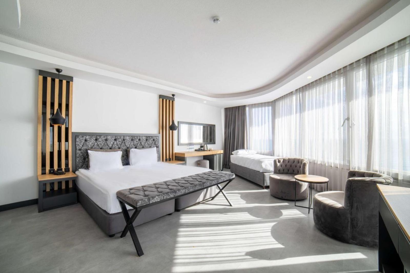 Superior Double or Twin Room with Sea View