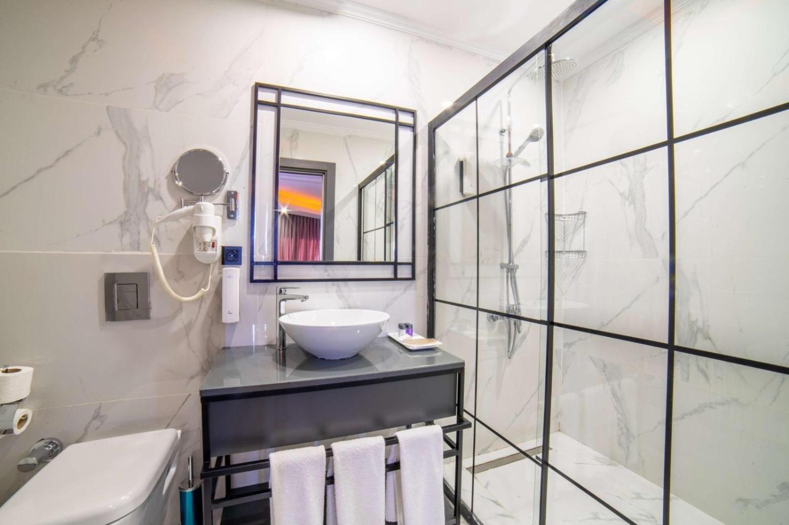 Superior Double or Twin Room with Sea View