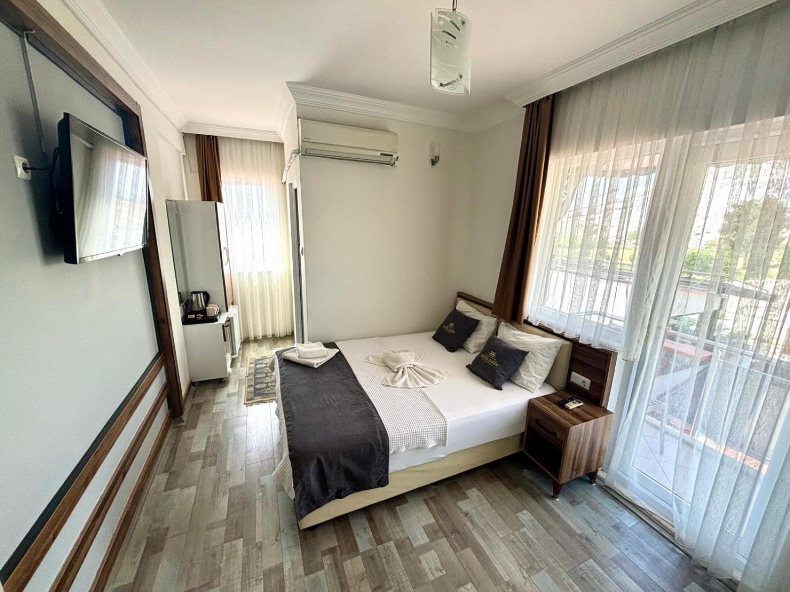 Double Room with Balcony photo 1