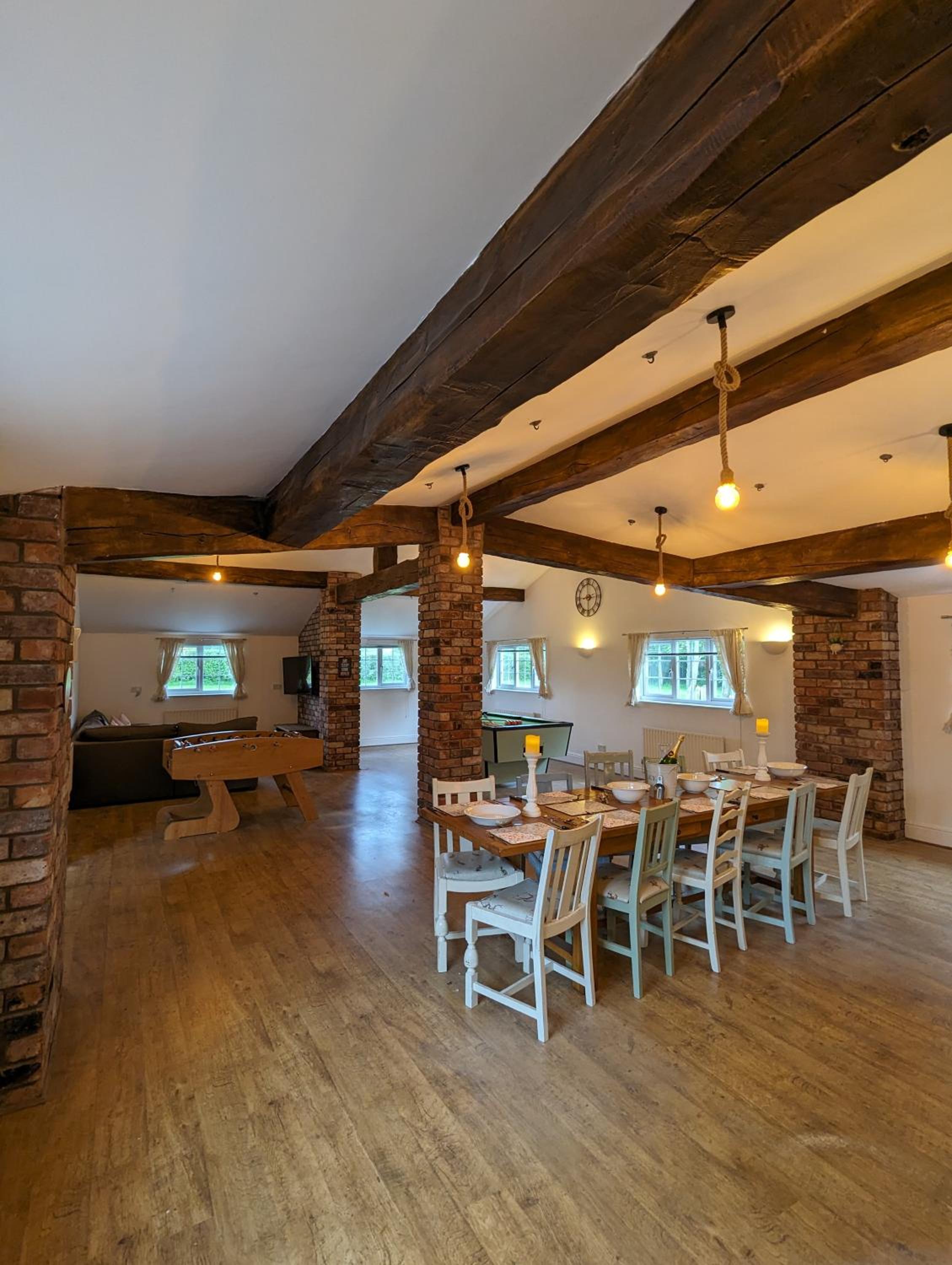 Four-Bedroom Vacation Home photo 2