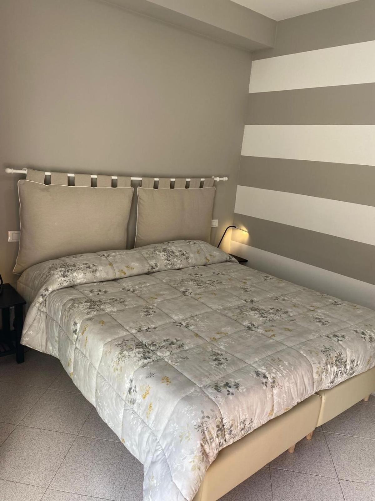 Double Room - Photo 11
