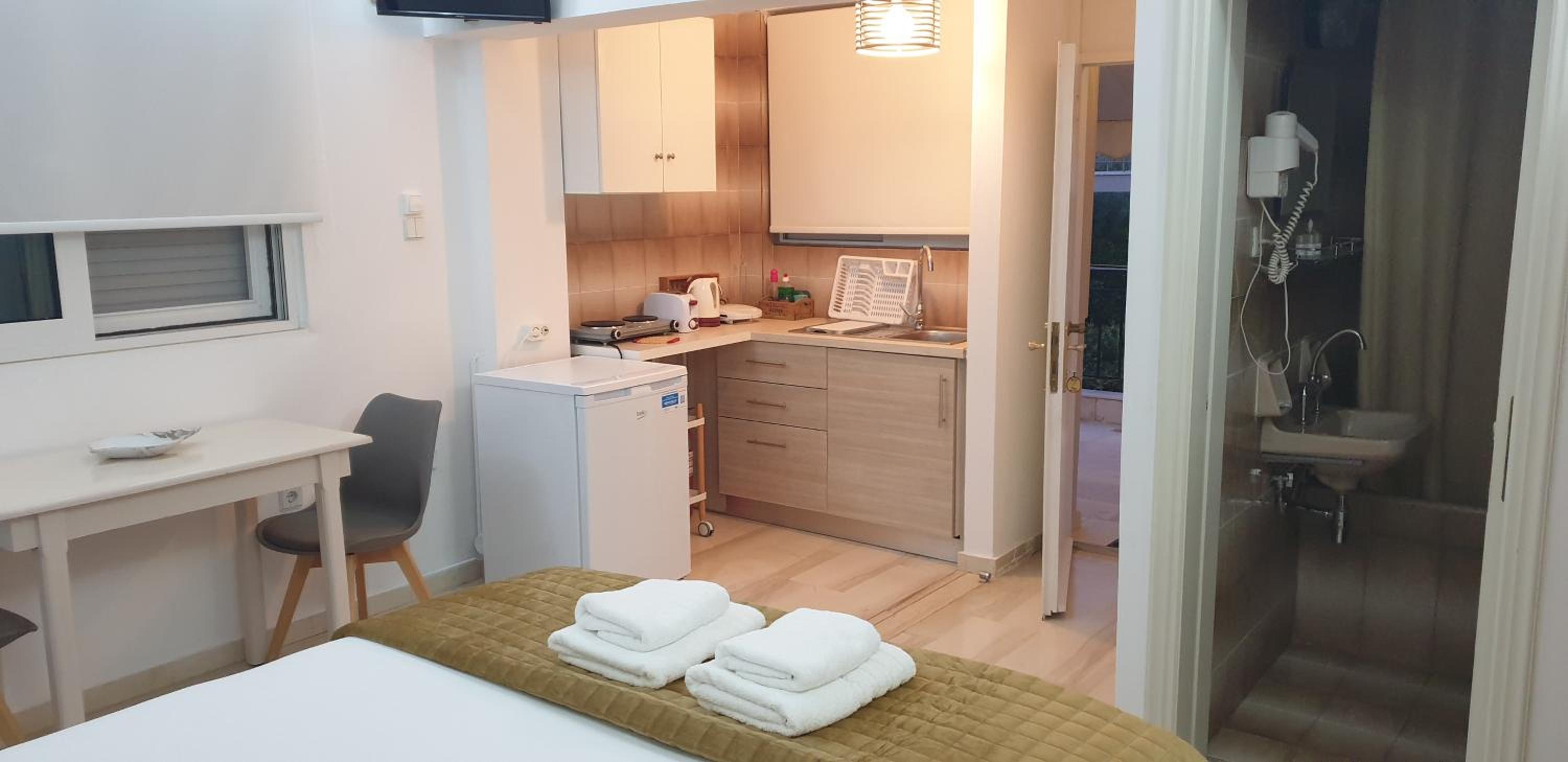 Studio Apartment
