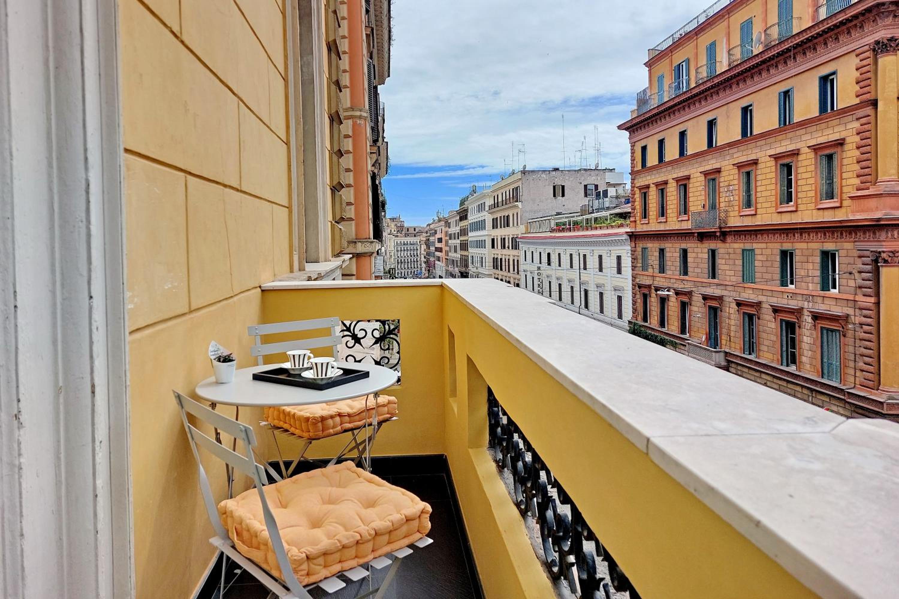 Junior Suite with Balcony photo 2
