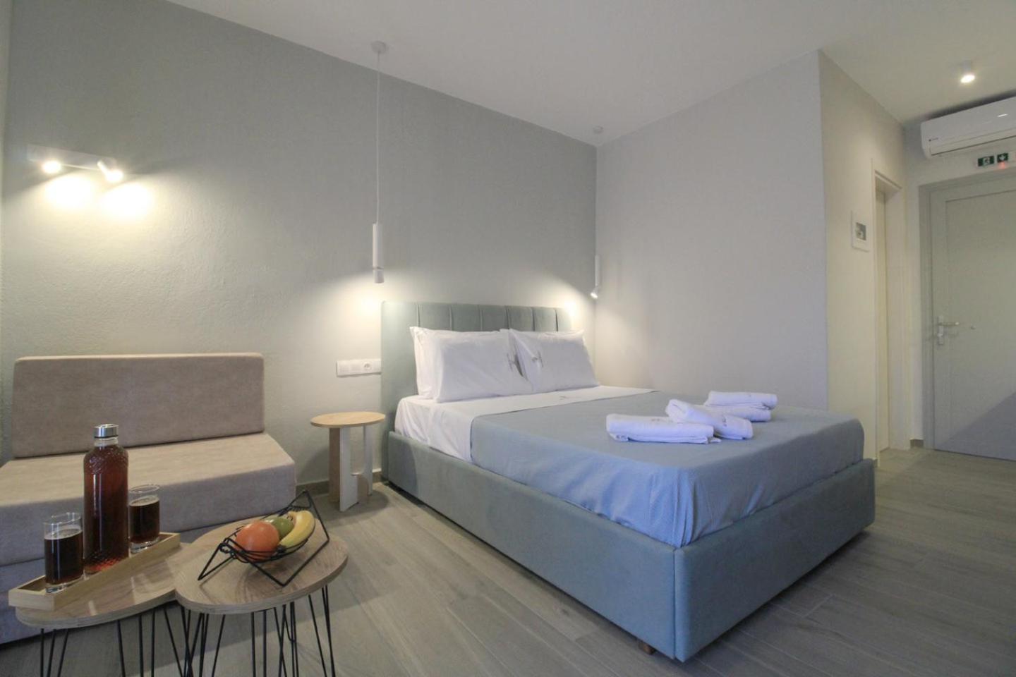 Deluxe Double Room with Extra Bed