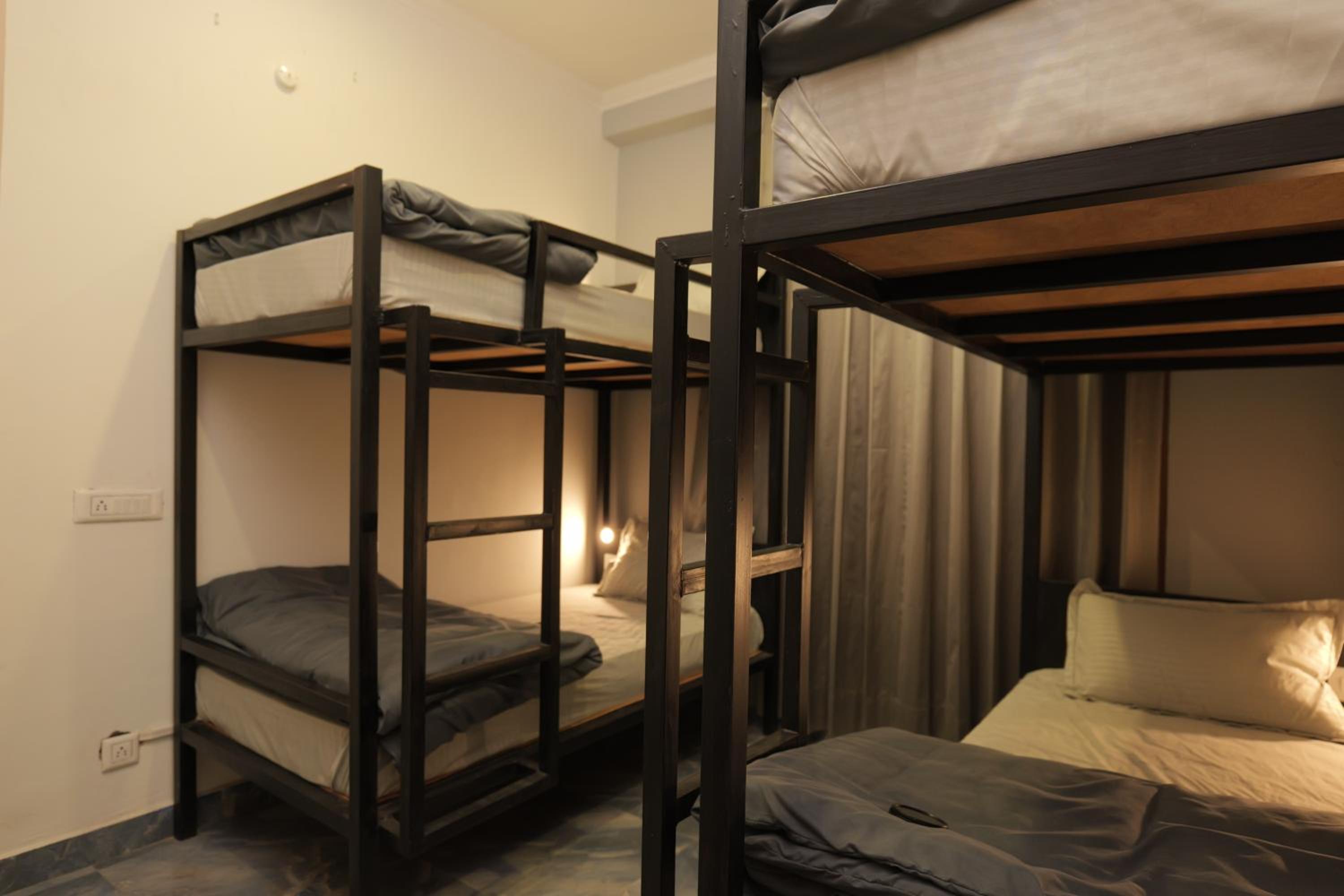 Bed in 4-Bed Mixed Dormitory Room photo 3