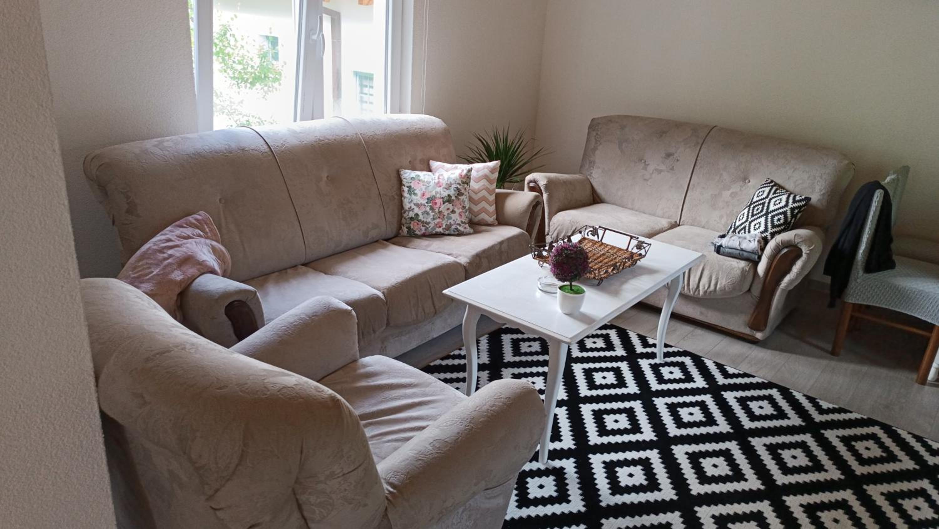 One-Bedroom House photo 2