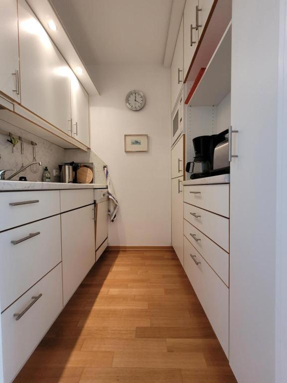 One-Bedroom Apartment photo 3