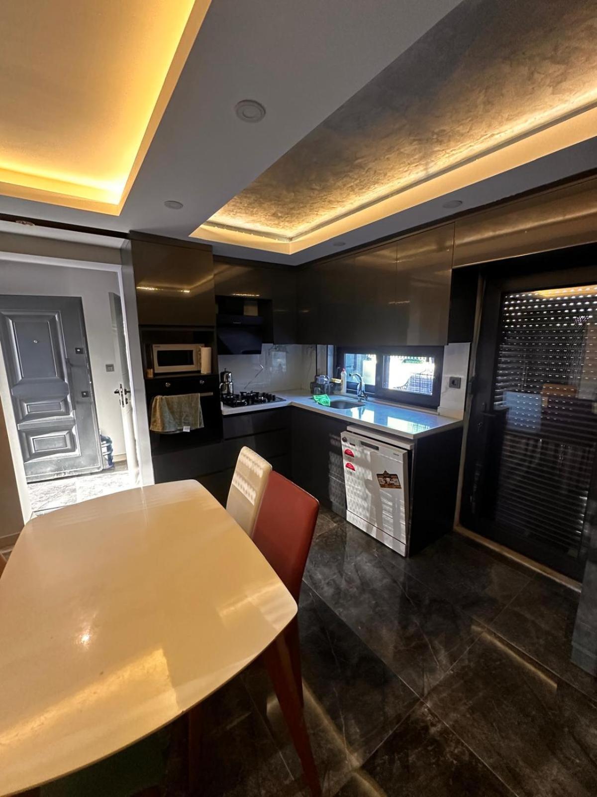 Villa photo 2