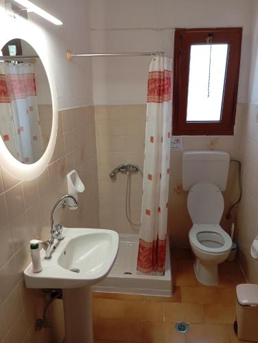 Deluxe Double Room with Balcony photo 2