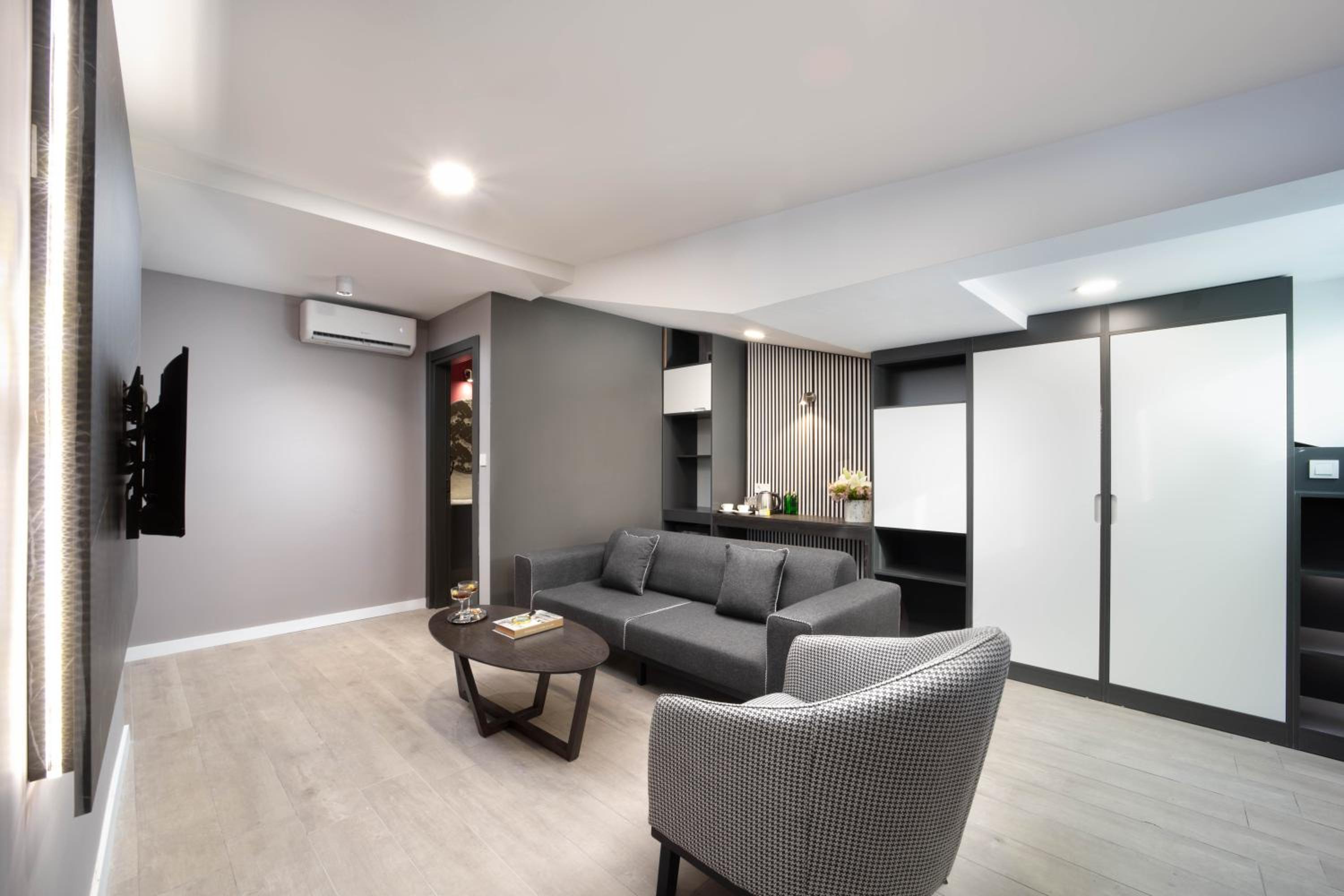 Suite with Terrace photo 3