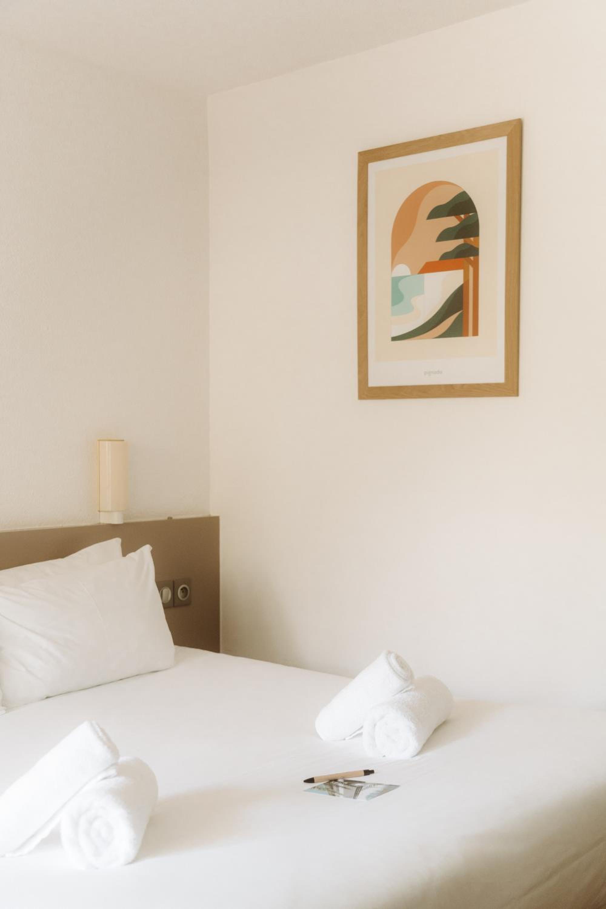 Double Room with Balcony and kitchenette - Garden View photo 3