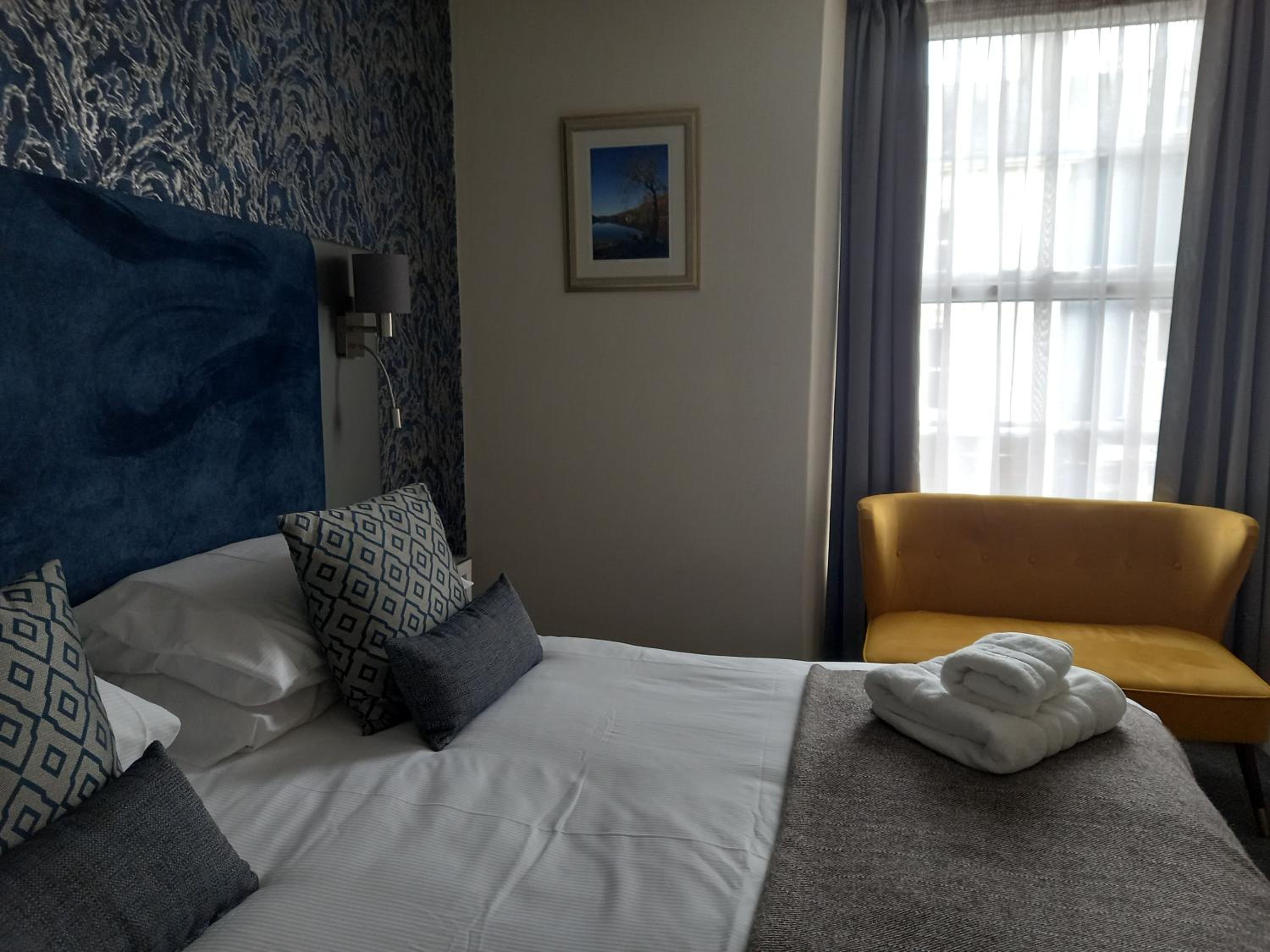 Standard Twin Room photo 2