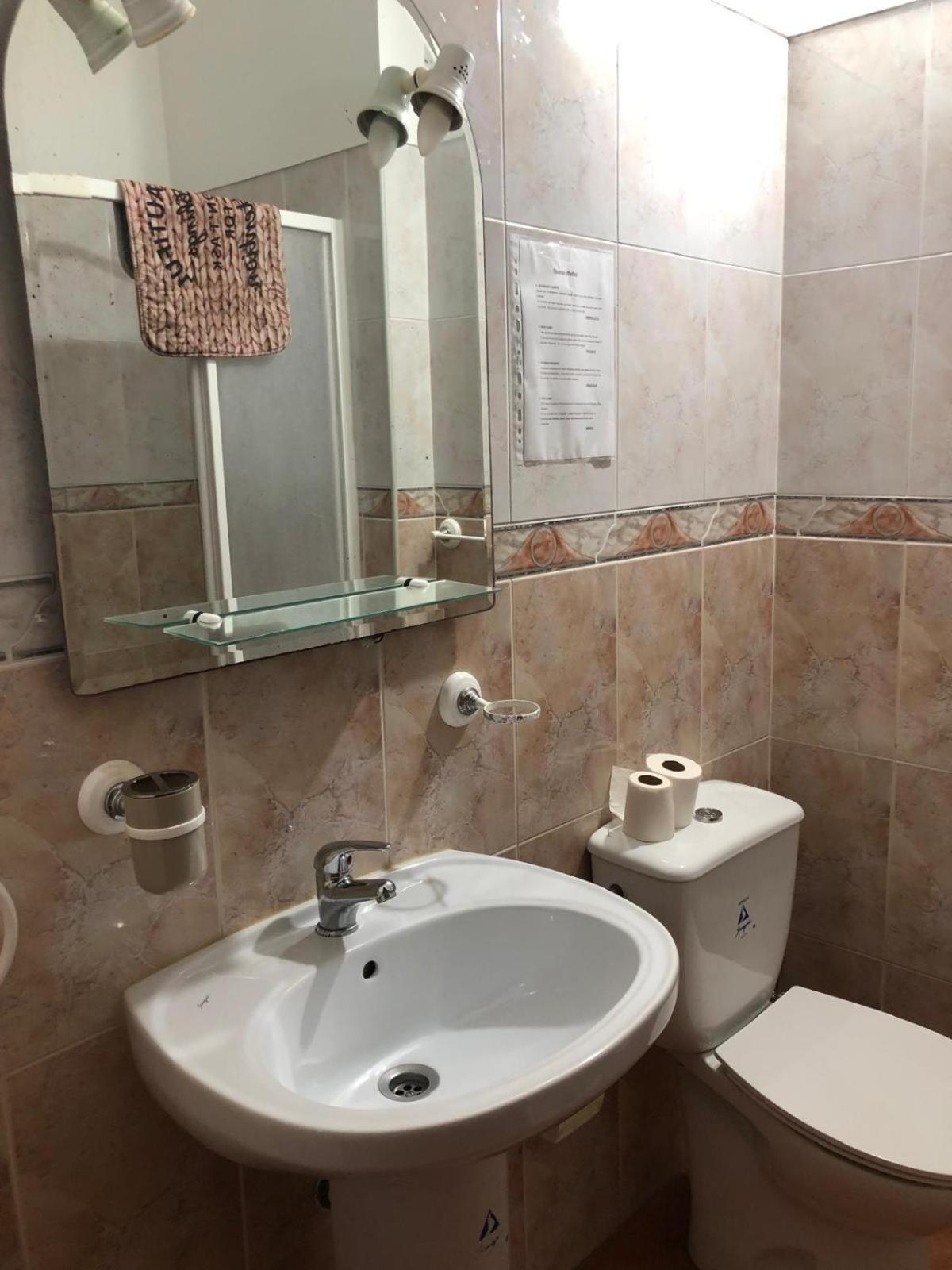 Triple Room with Private External Bathroom photo 2