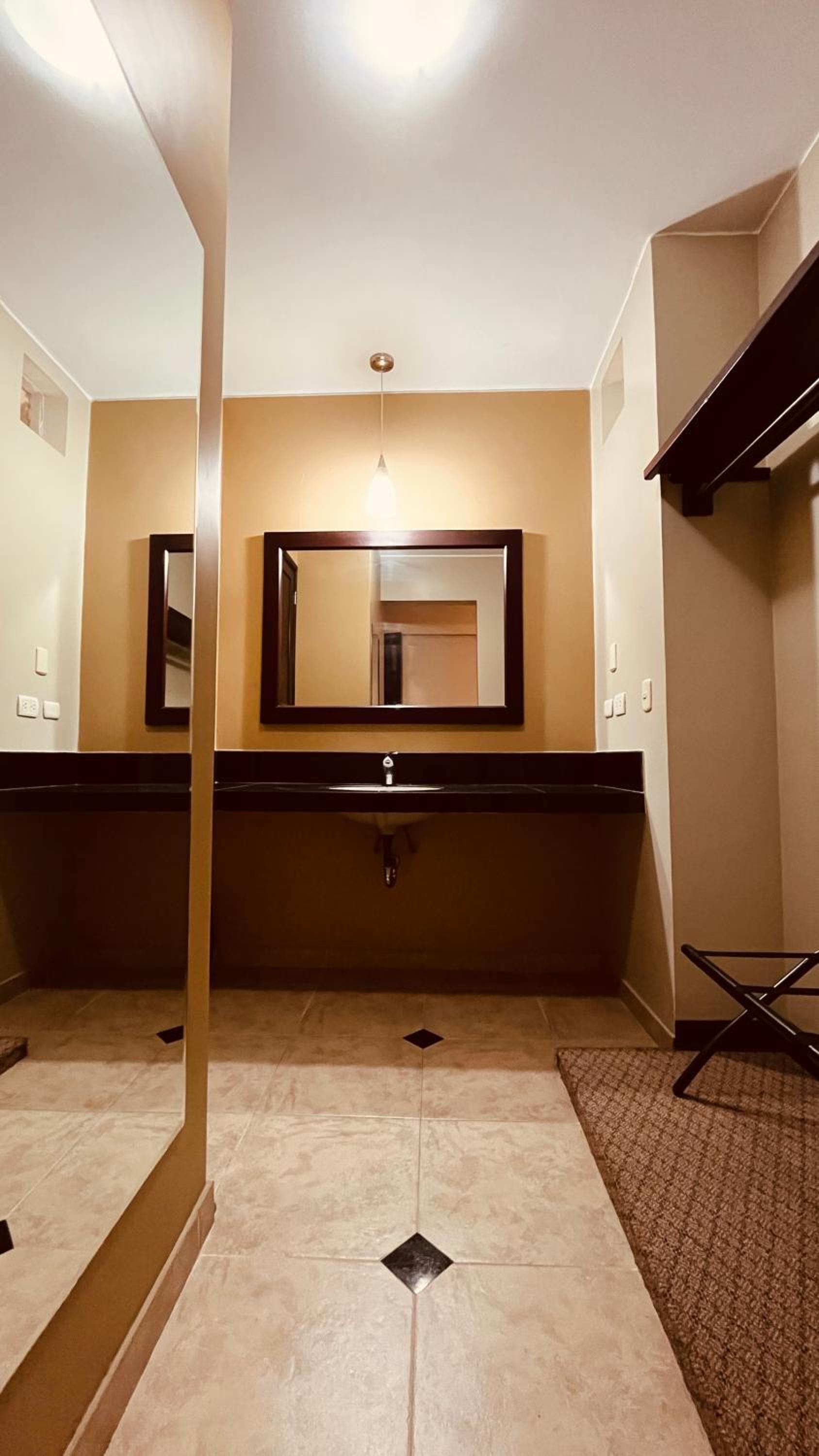 Triple Room with Private Bathroom - Photo 5