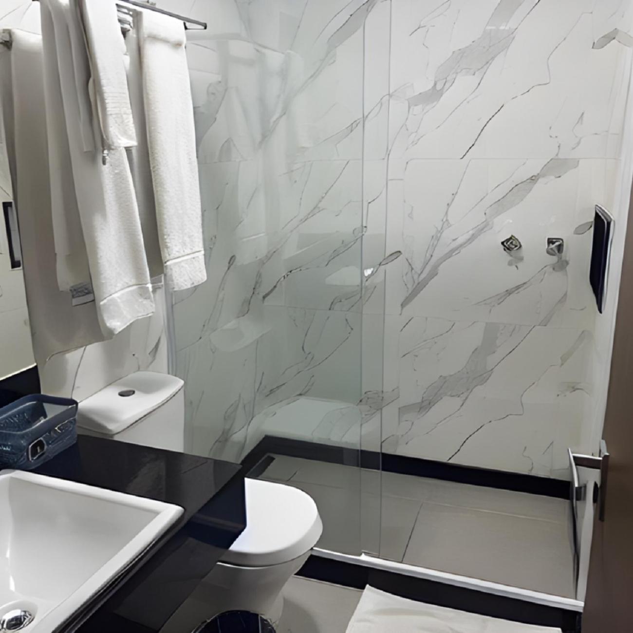Luxury Double Room with Double Bed - Photo 8