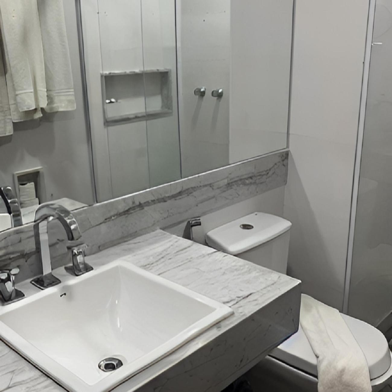 Luxury Double Room with Double Bed - Photo 9
