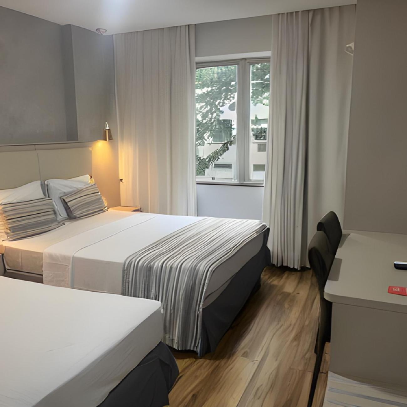 Deluxe Quadruple Room - Photo 1