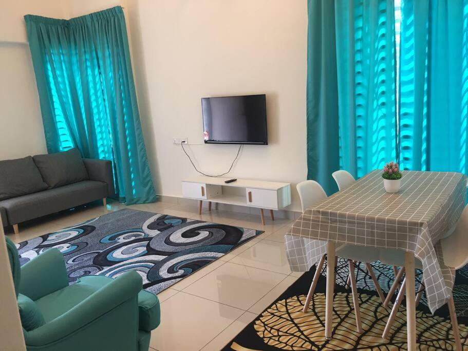 Three-Bedroom House photo 1