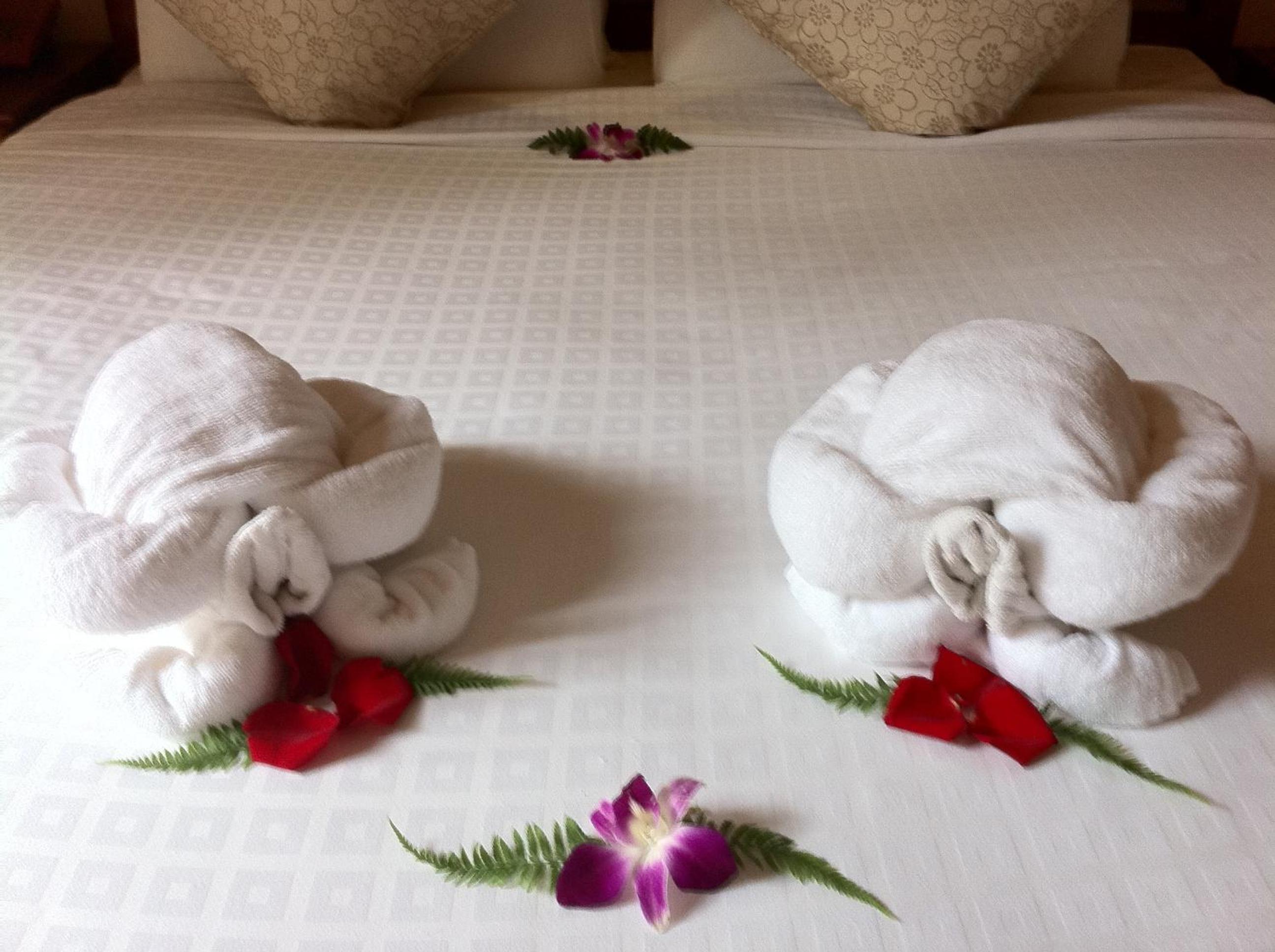Deluxe Double or Twin Room with City View