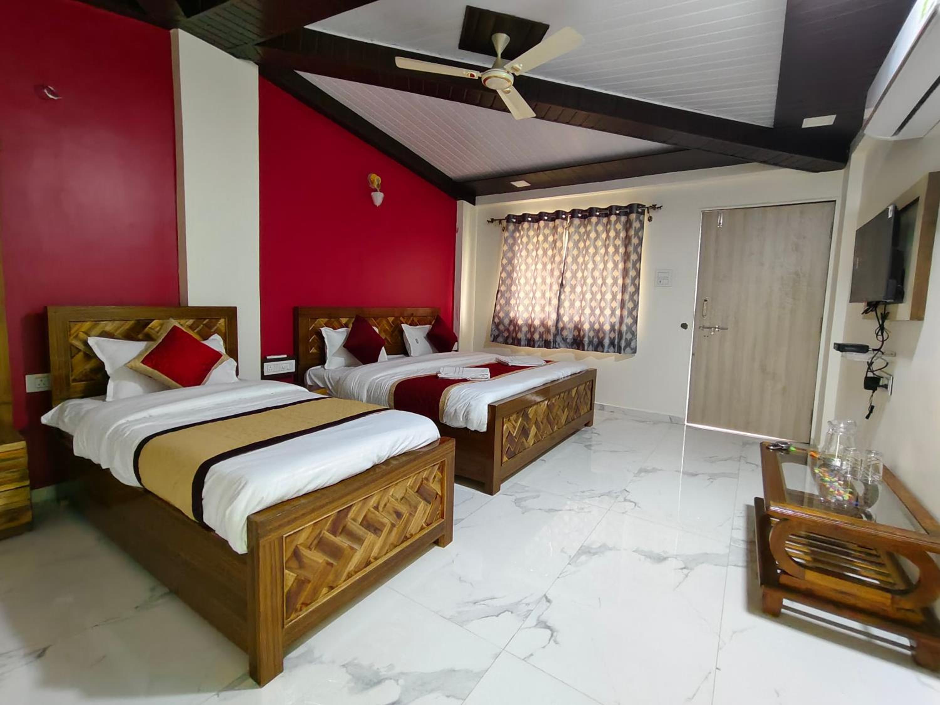 Superior King Room