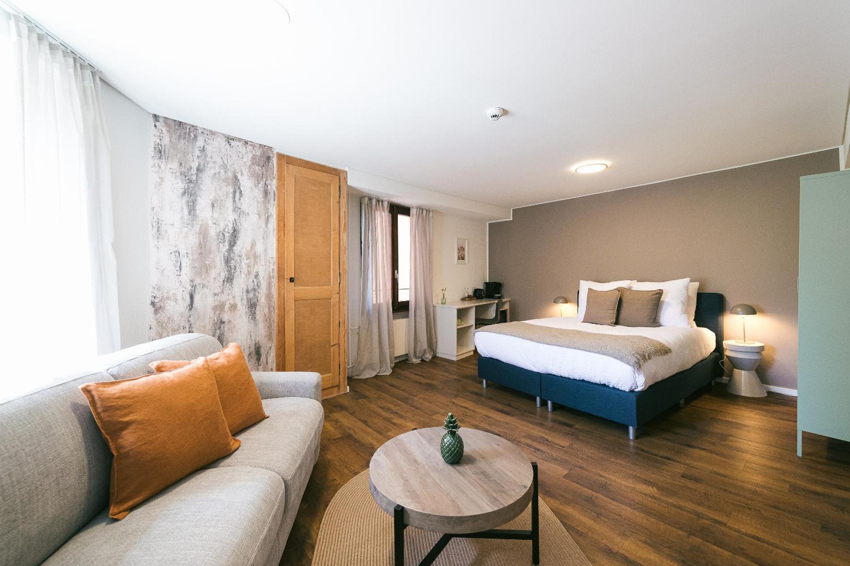 Deluxe Family Suite