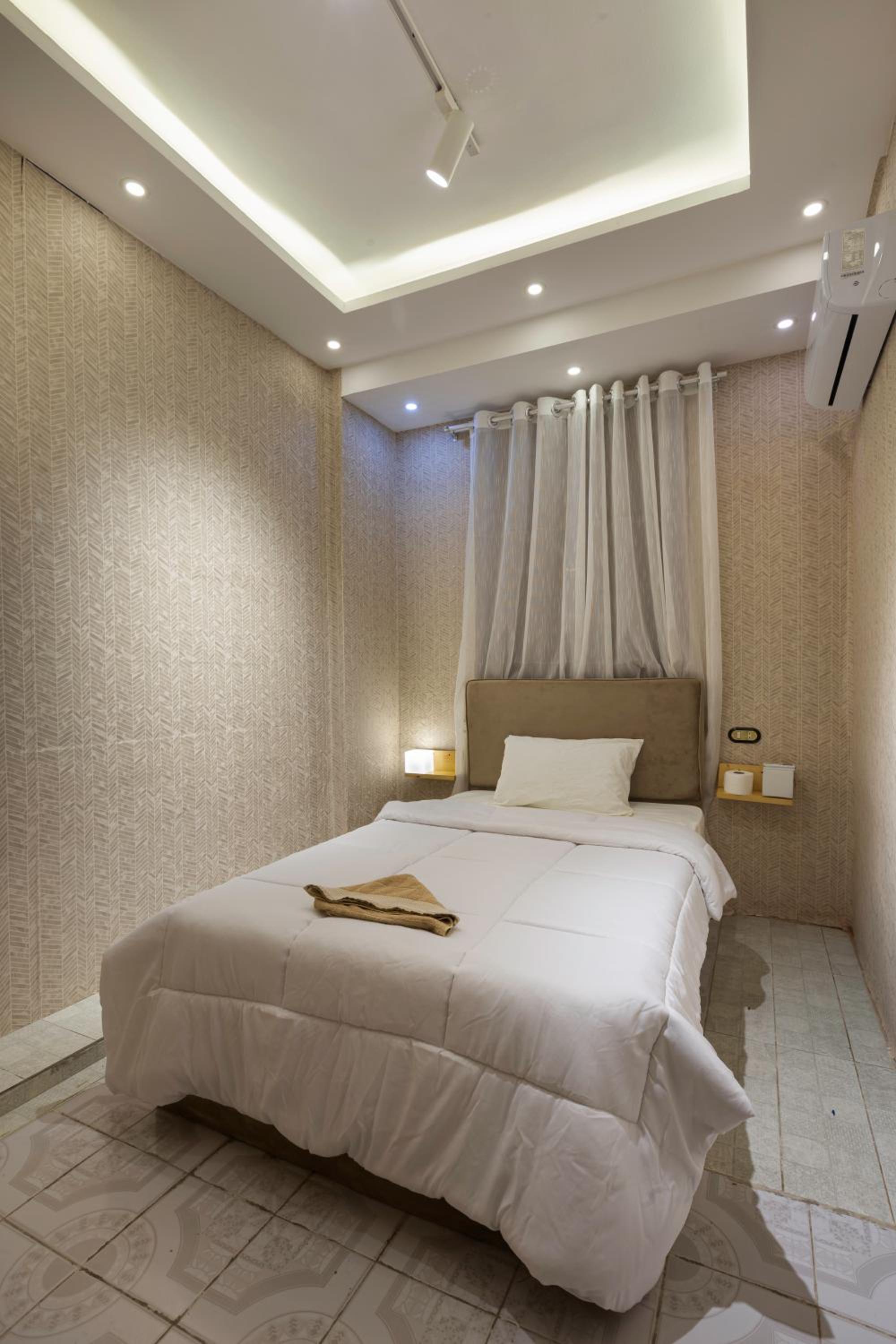 Economy Single Room