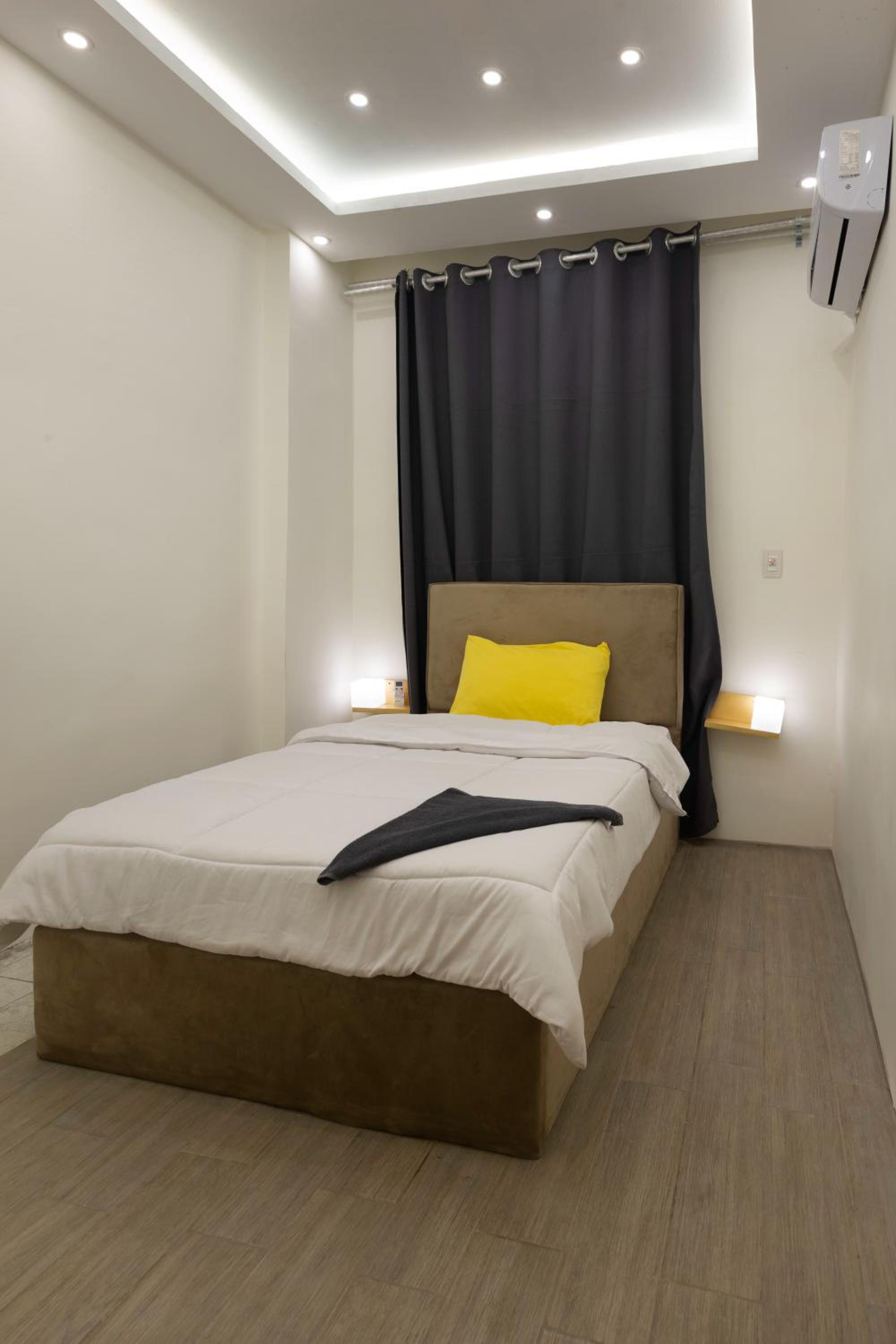 Small Single Room