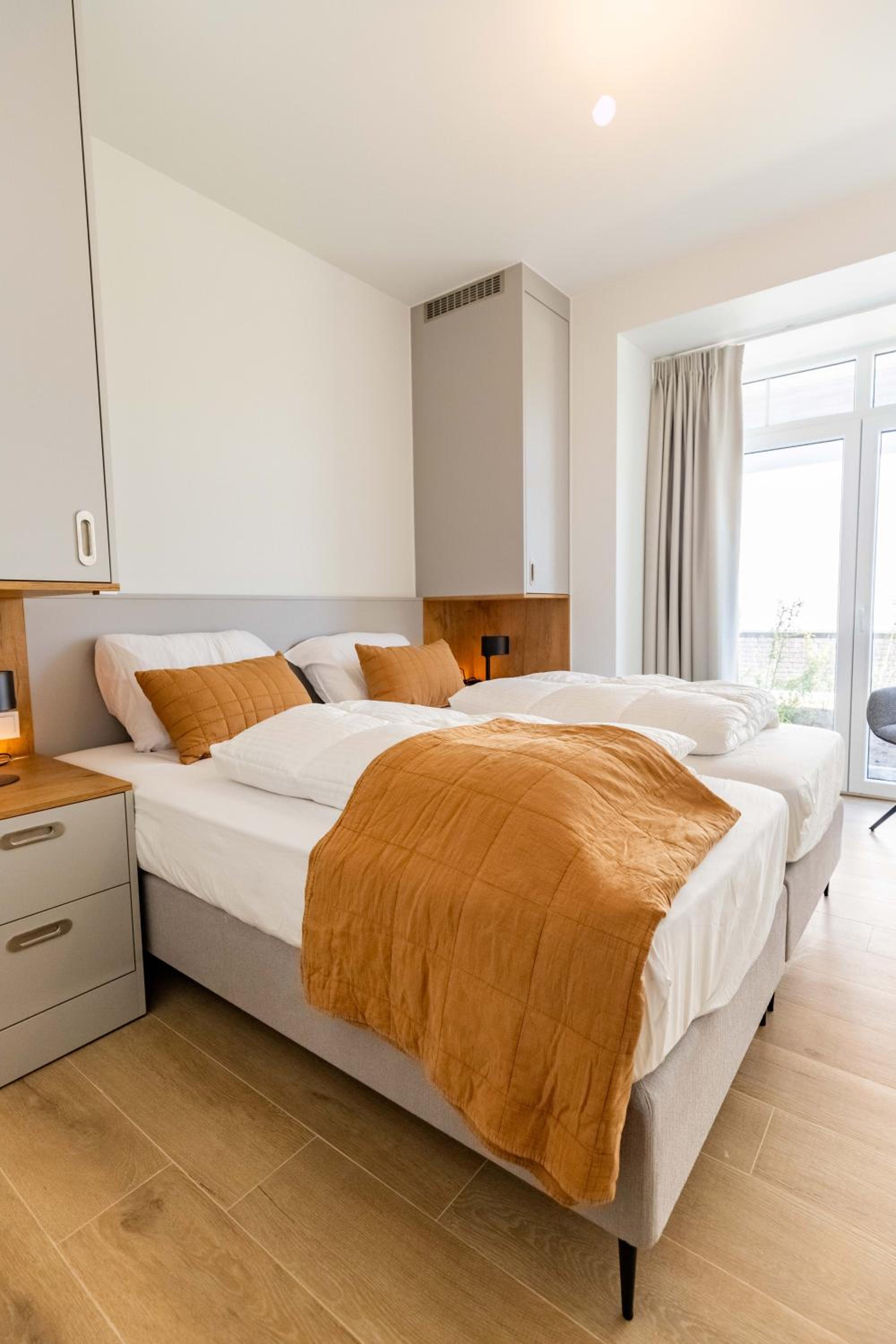 Three-Bedroom Deluxe Apartment photo 2