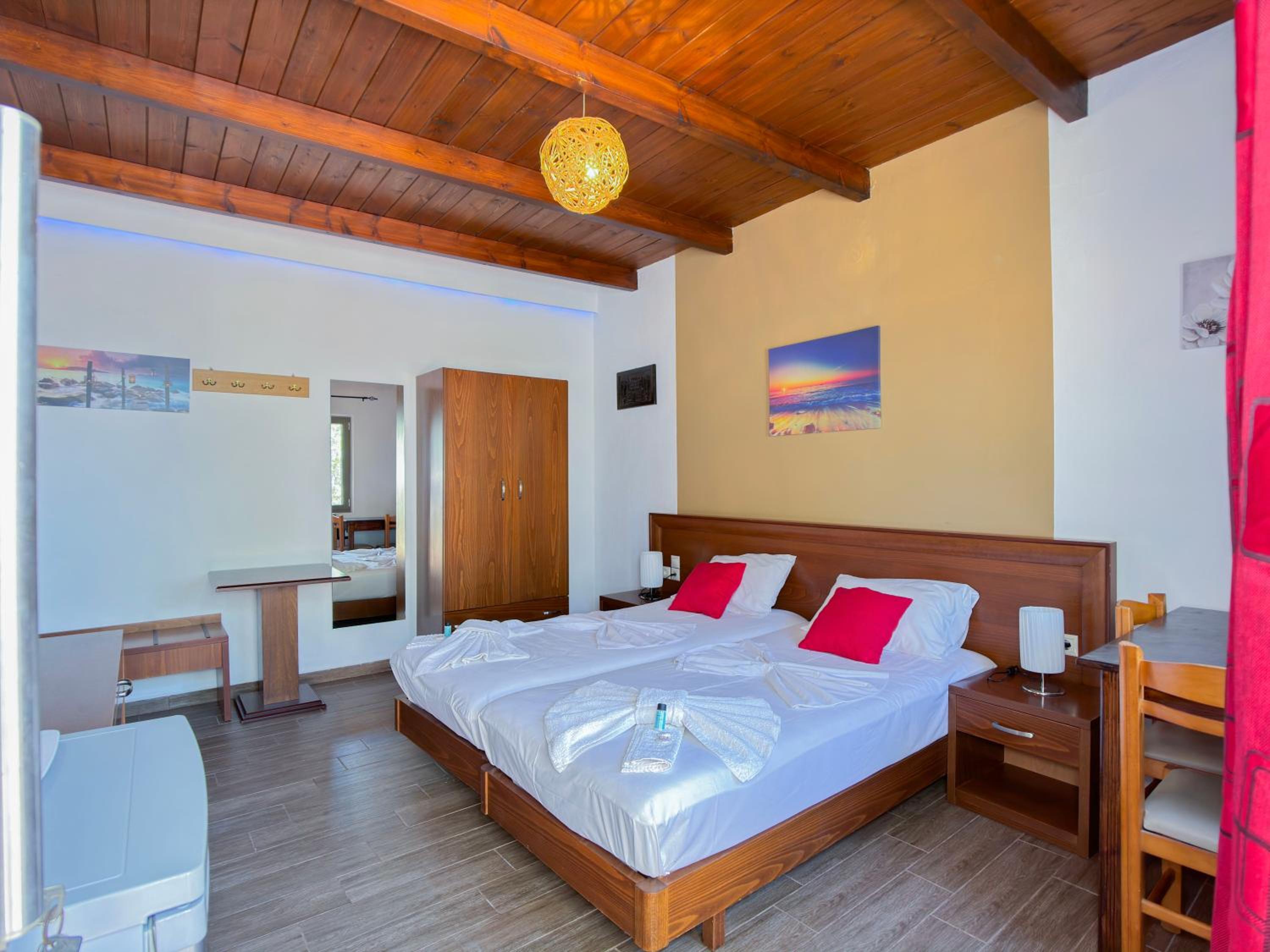Double Room with Sea View photo 1