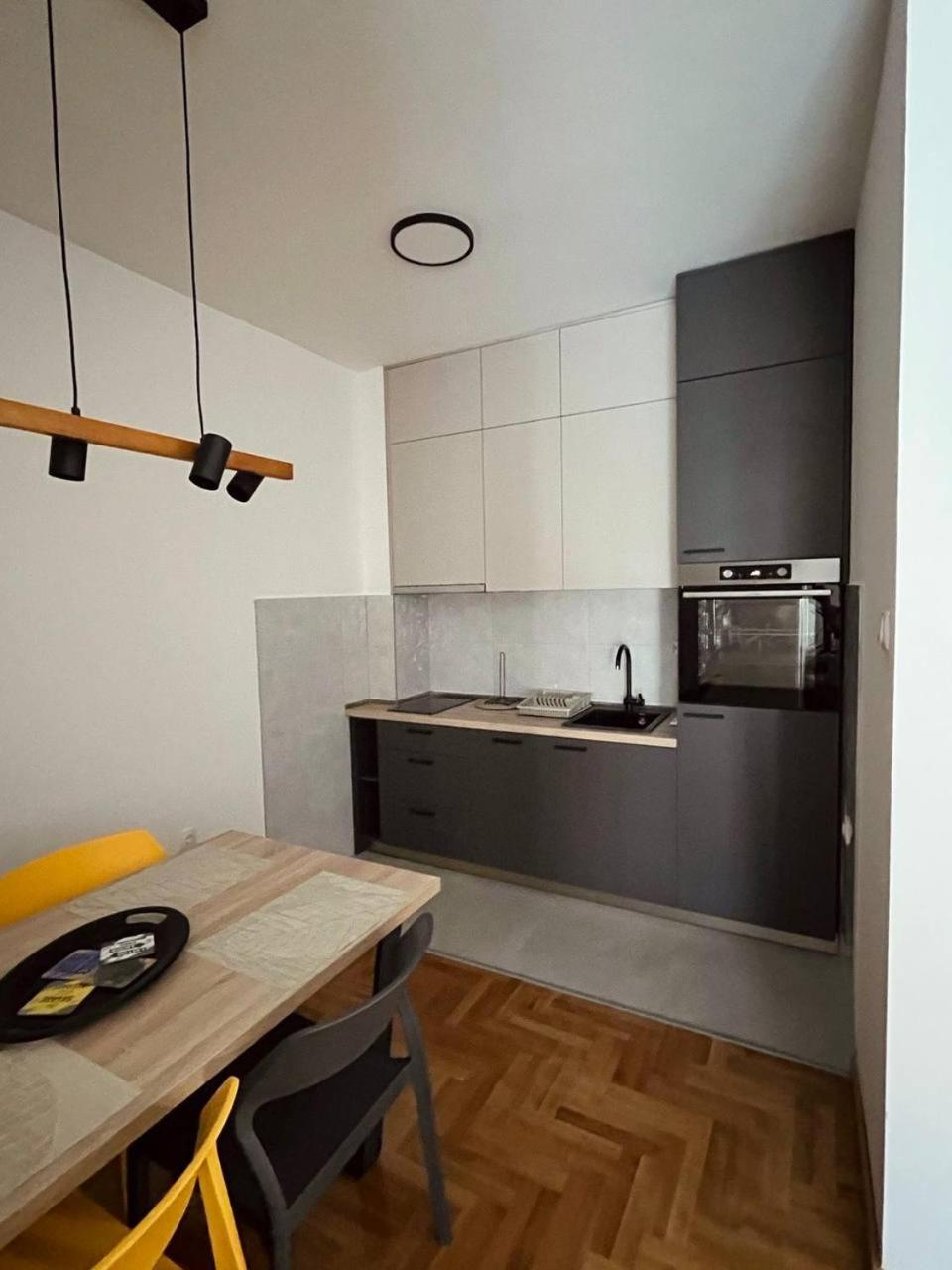 Apartment photo 3