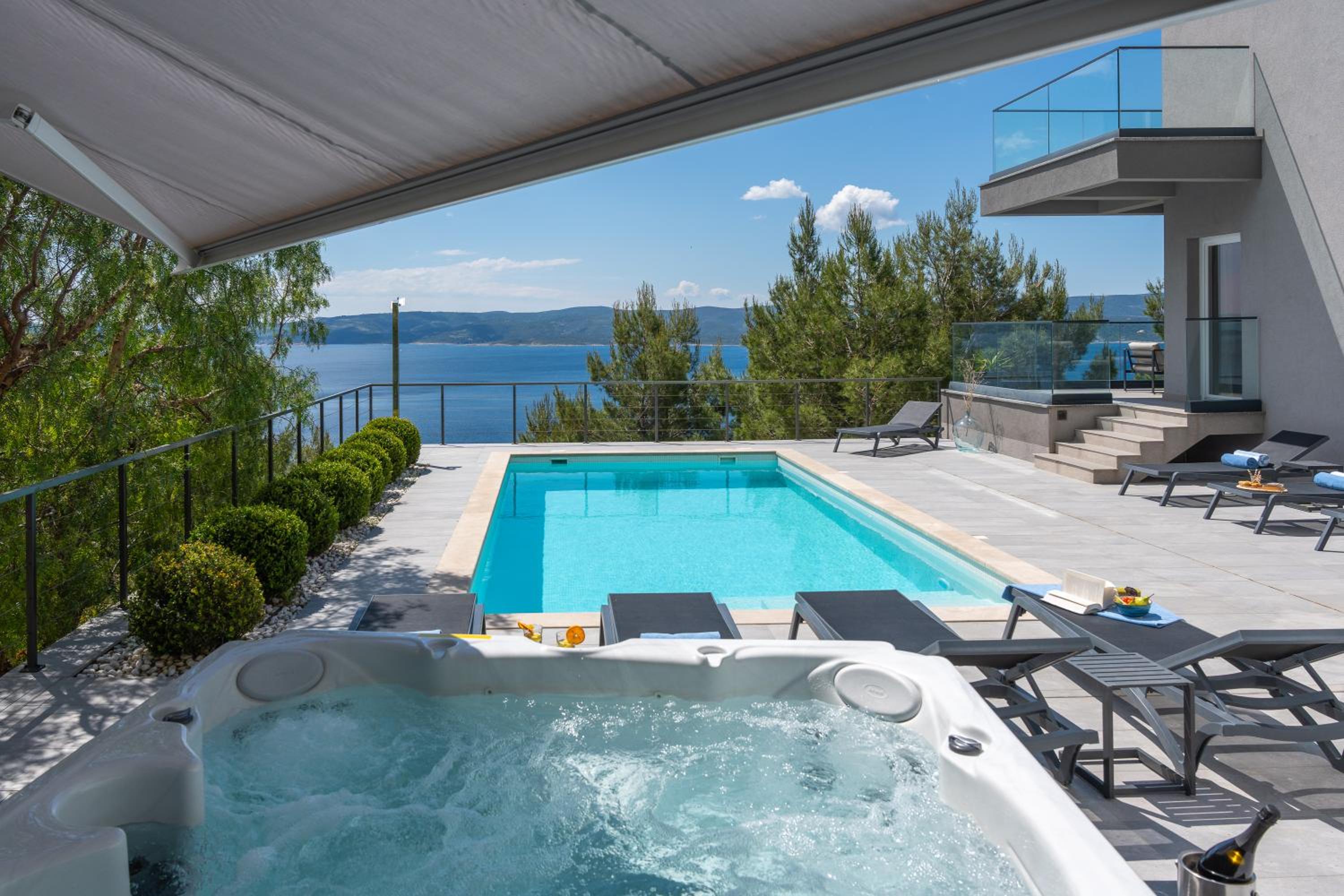 Villa with Sea View photo 2