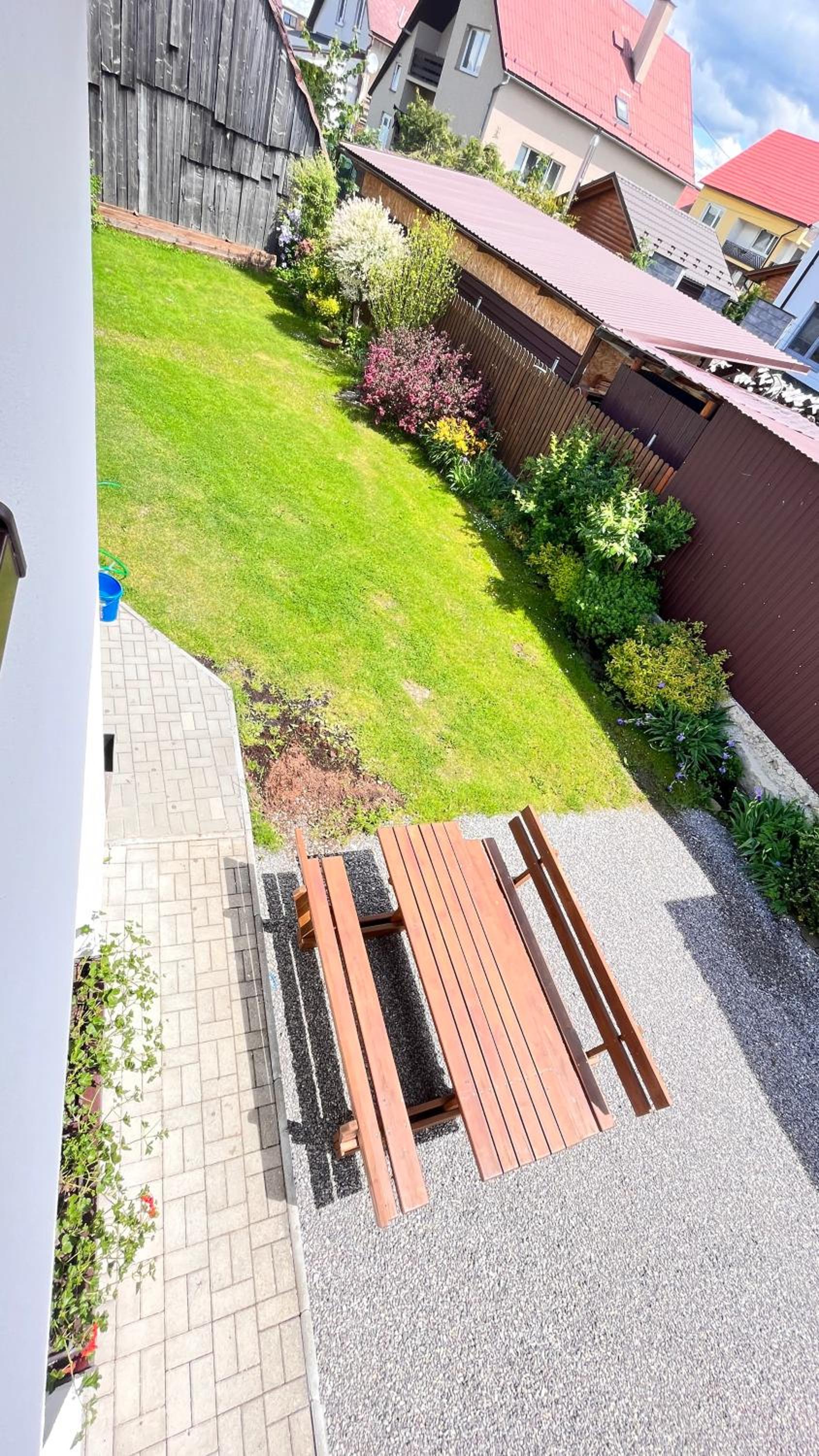 One-Bedroom Apartment with View photo 2