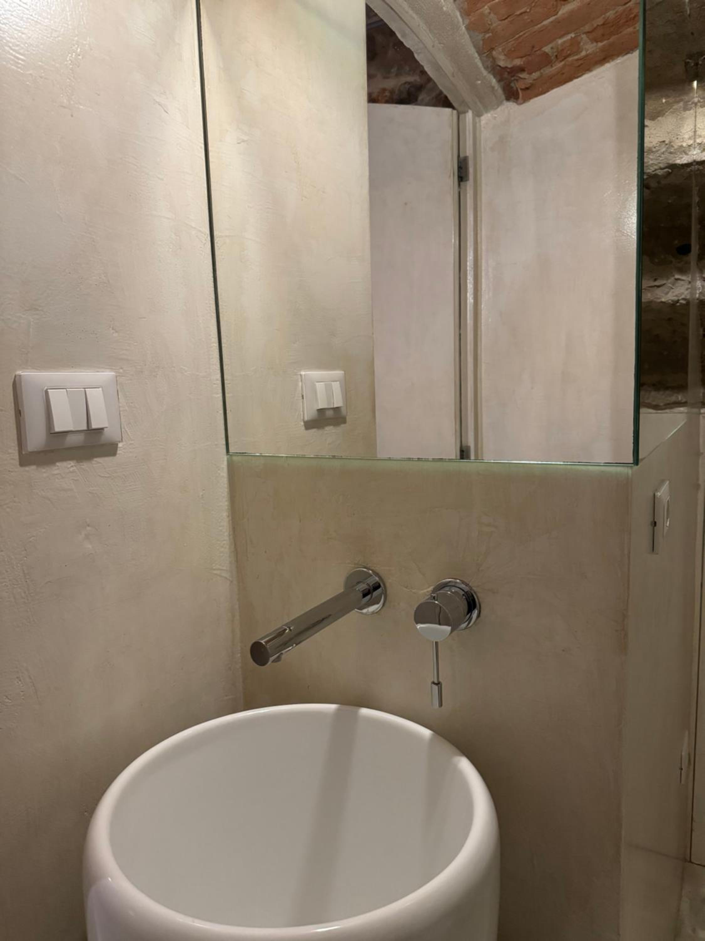 Studio Apartment - Photo 10