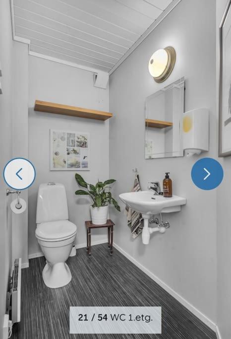 Three-Bedroom House photo 2