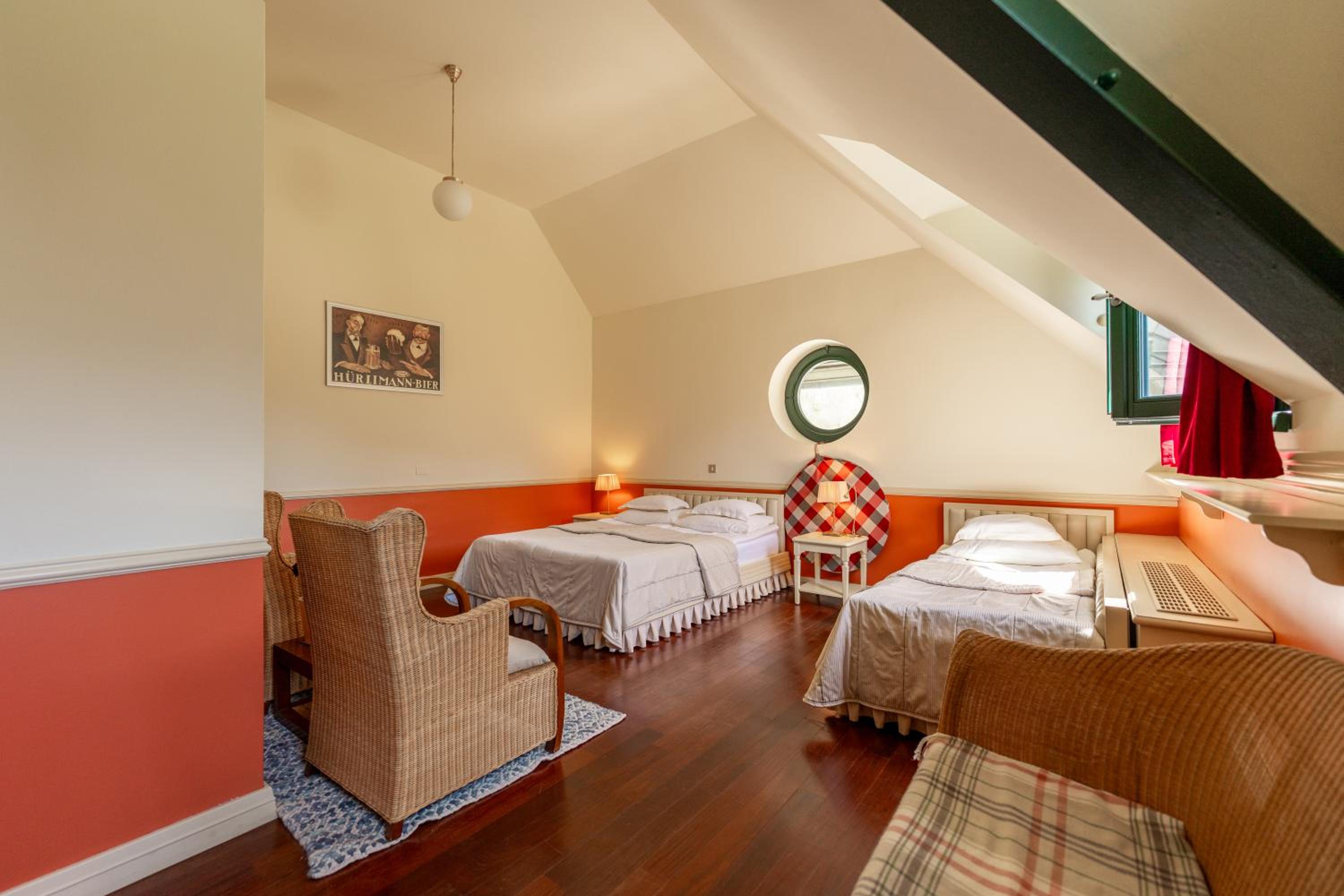 Comfort Triple Room