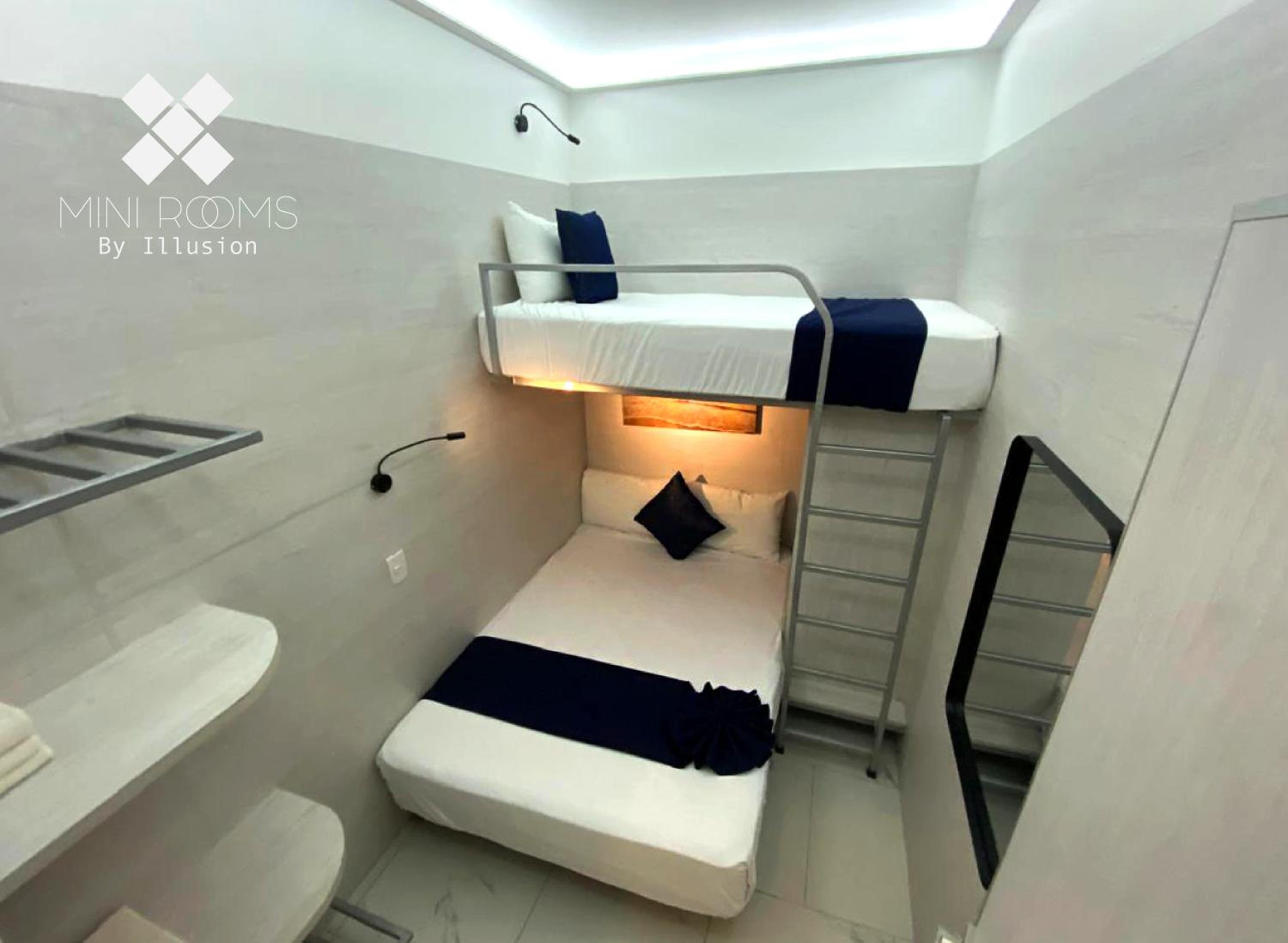 Deluxe Queen Suite - Photo 1