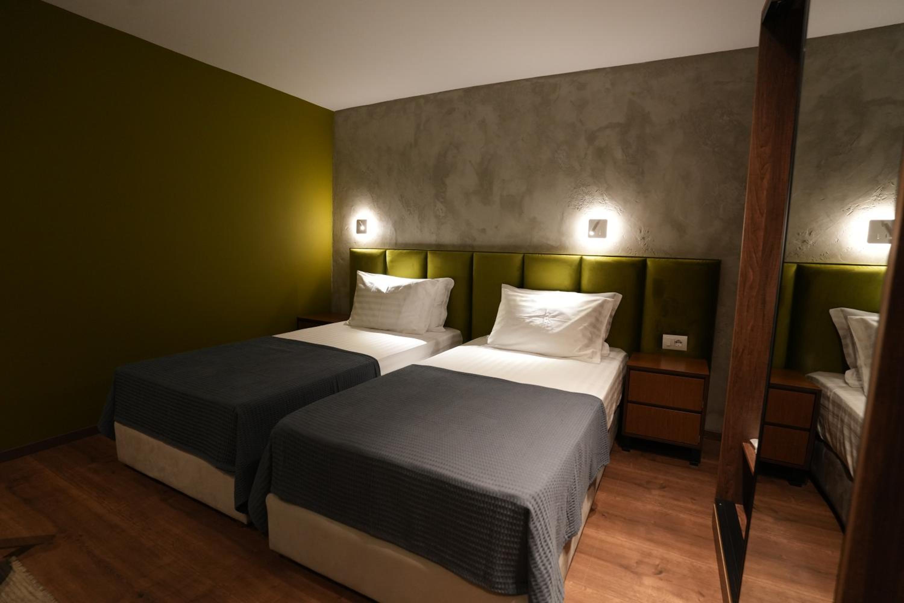 Deluxe Double Studio