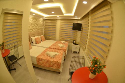 Deluxe Triple Room photo 3