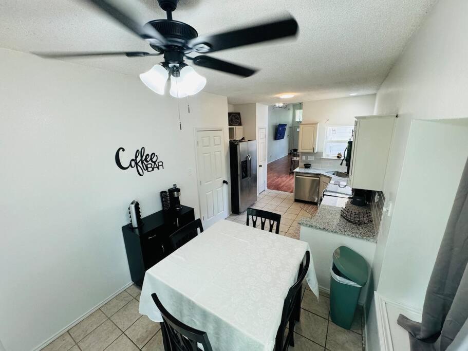 Three-Bedroom House photo 2