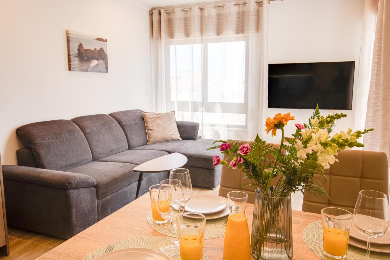 One-Bedroom Apartment with Ocean View photo 1