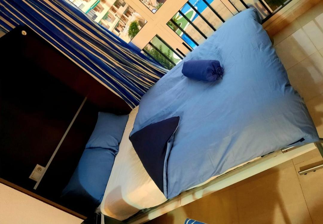 Estudio con vista a la piscina