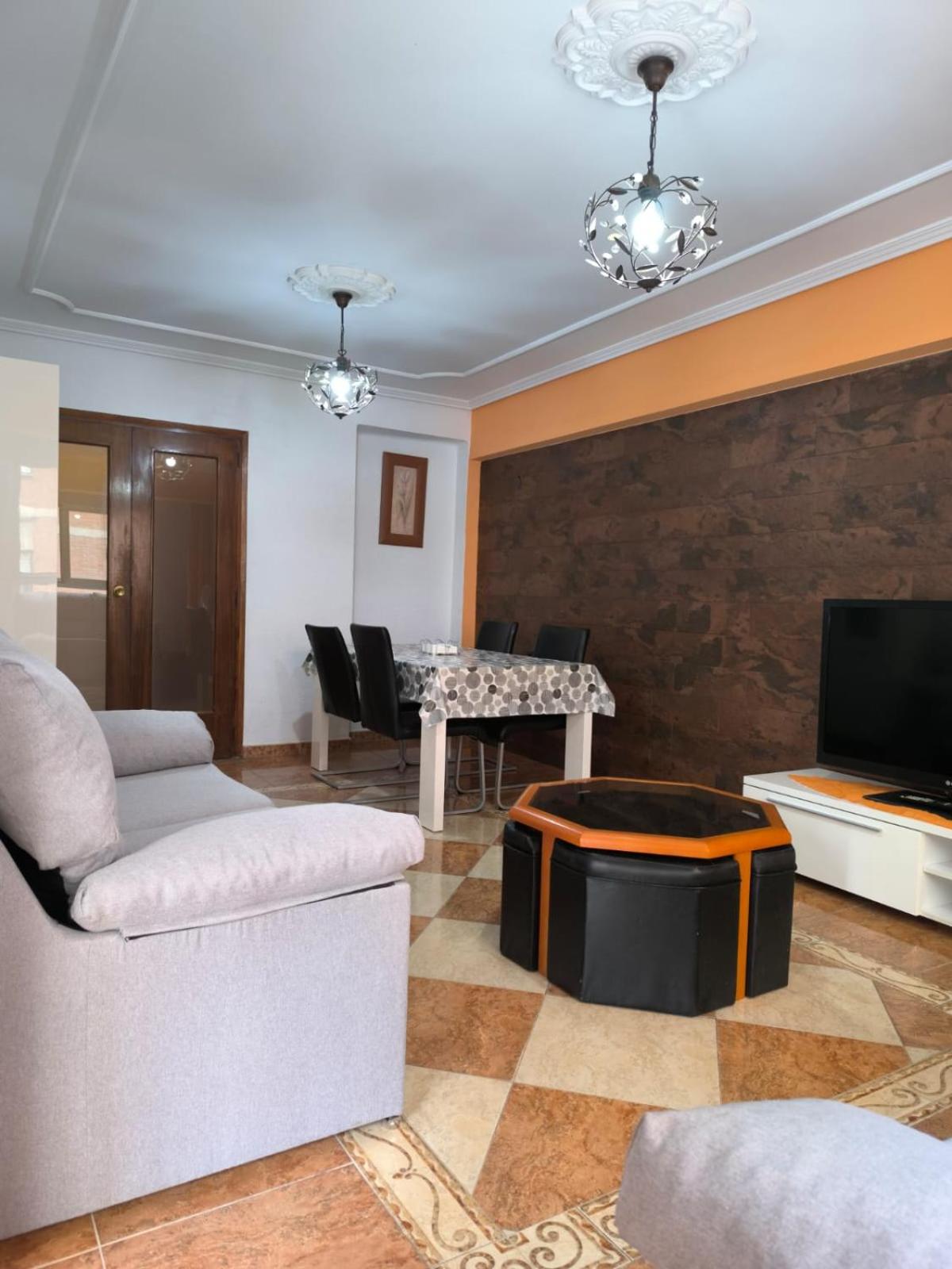 Three-Bedroom Apartment photo 2