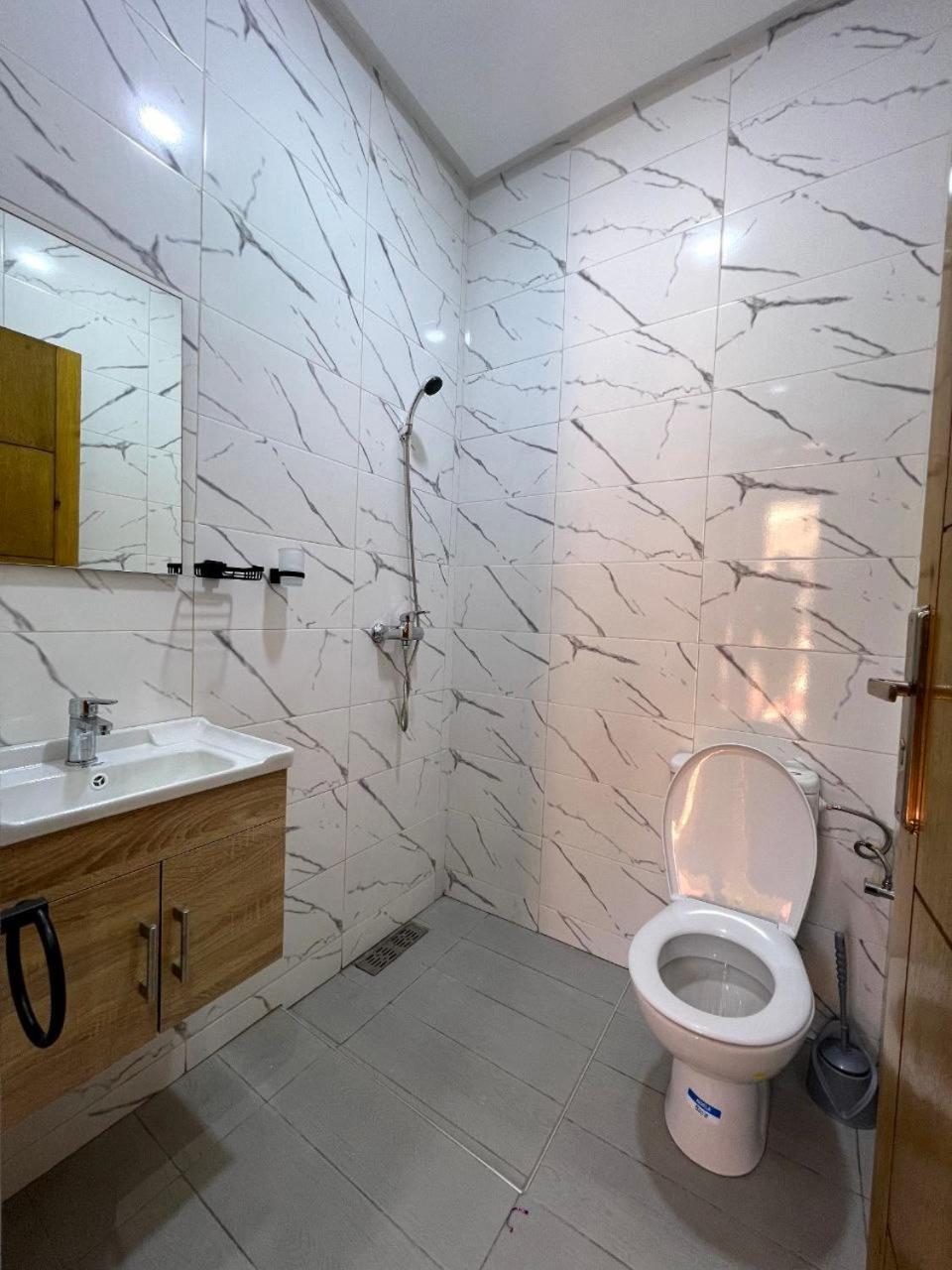 Large Double Room photo 3