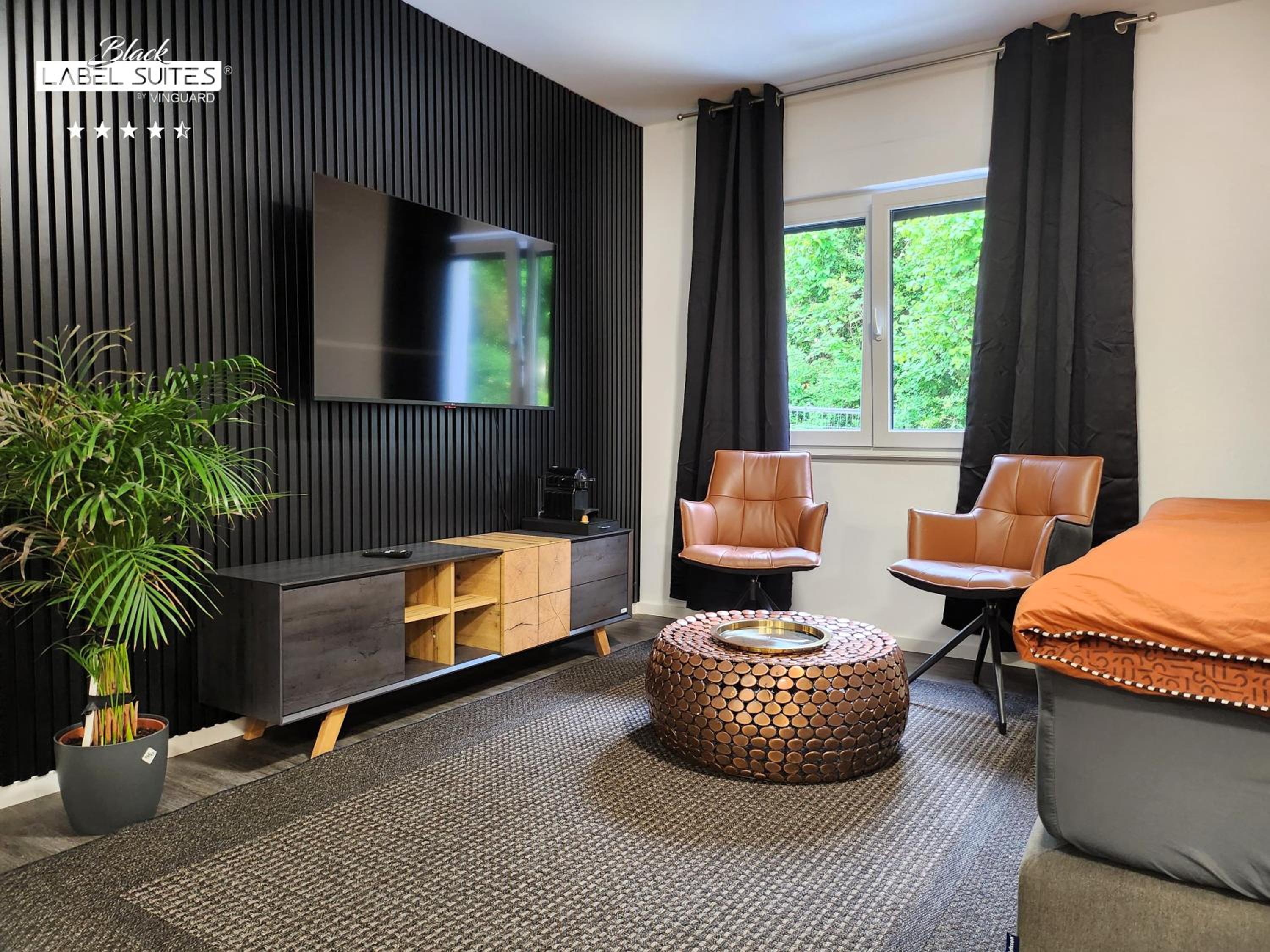 Studio Apartment photo 1