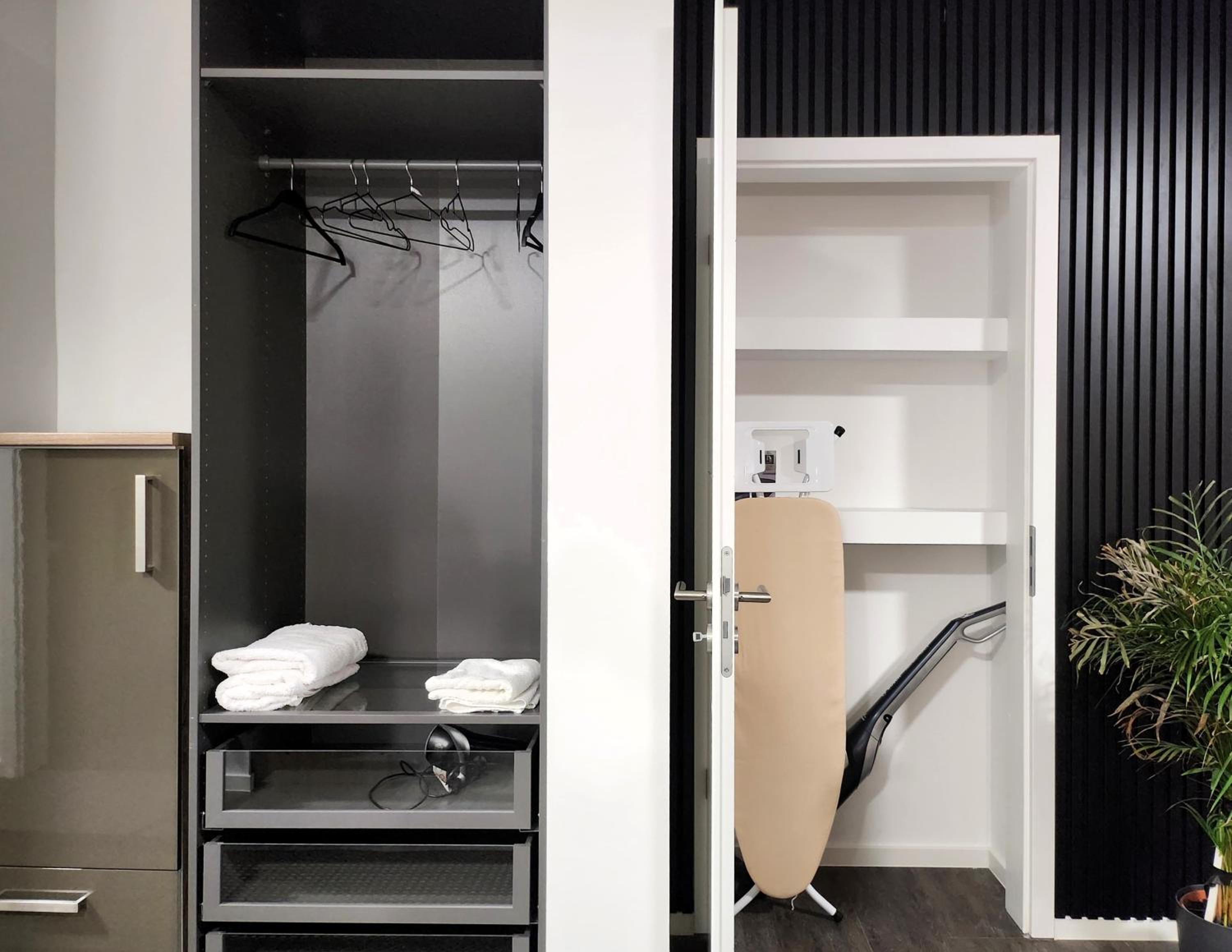Studio Apartment photo 2